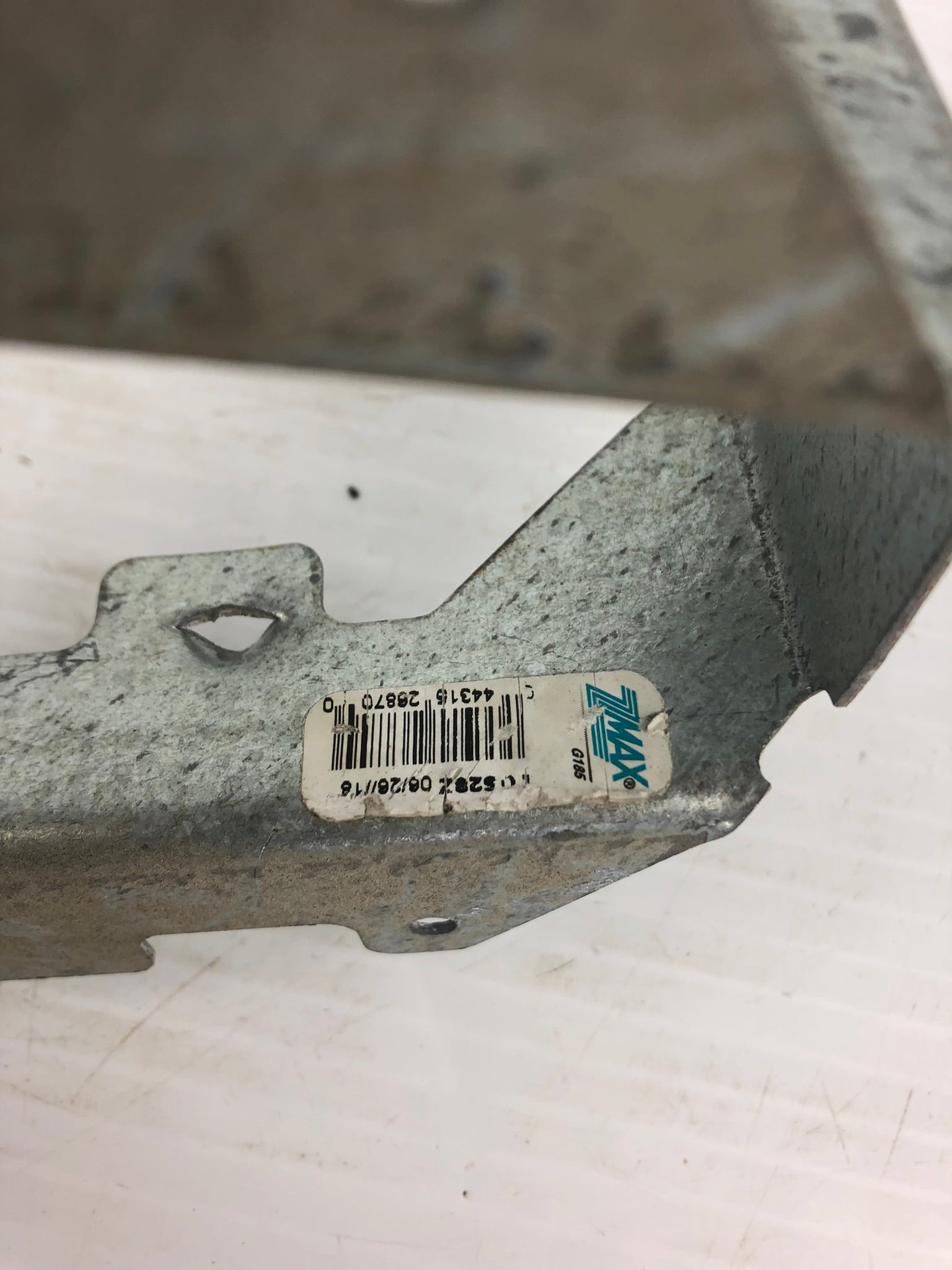 Simpson Strong-Tie Zmax G185 Face Mount Joist Hanger 2 x 10-In. LUS 28Z ESR-2523