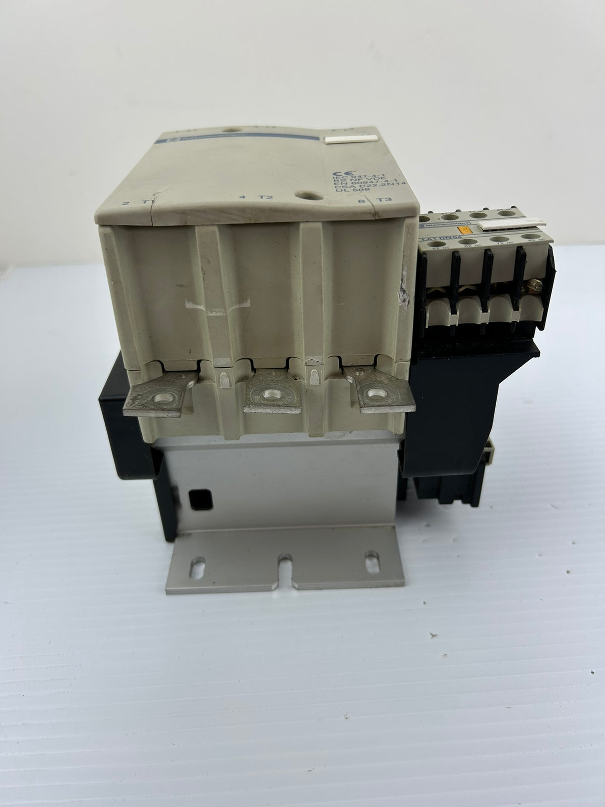 Telemecanique LC1F115 600VAC 3 Pole Contactor w/ LA1DN04 110V Coil