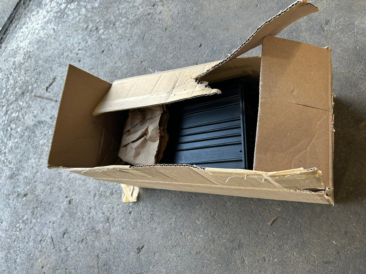 Ford Motorcraft CX-2489 FL3Z-9D653-A Air Cleaner Filter Assembly OEM