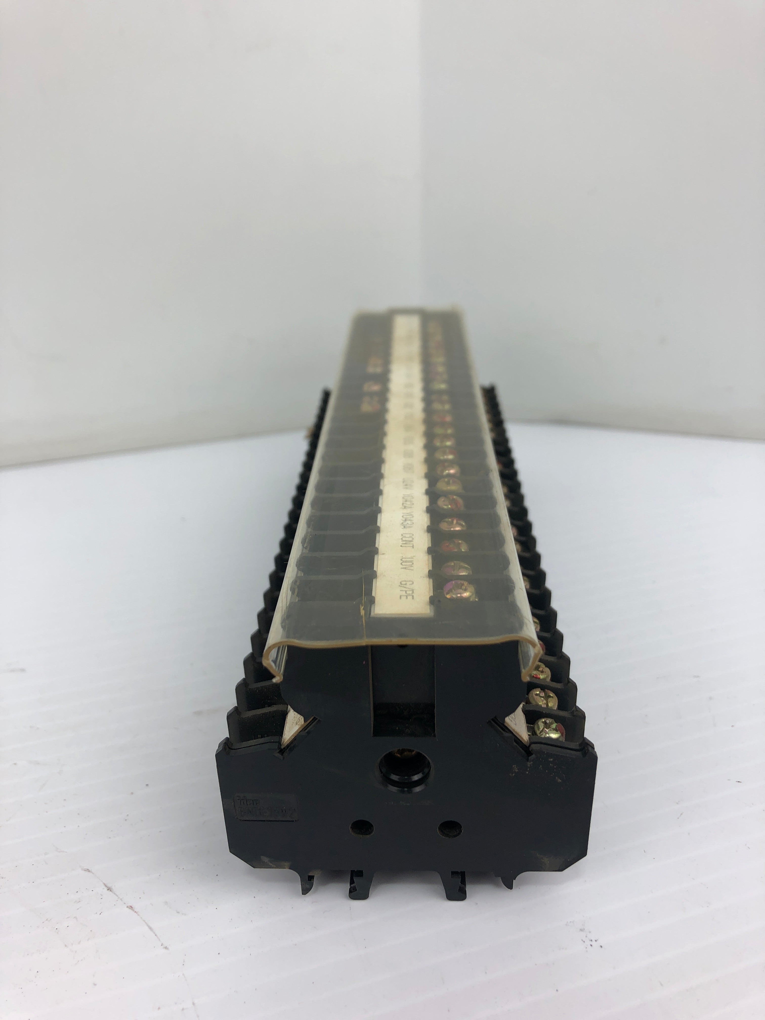 Idec BNDE15W2 Terminal Block 600V 23P