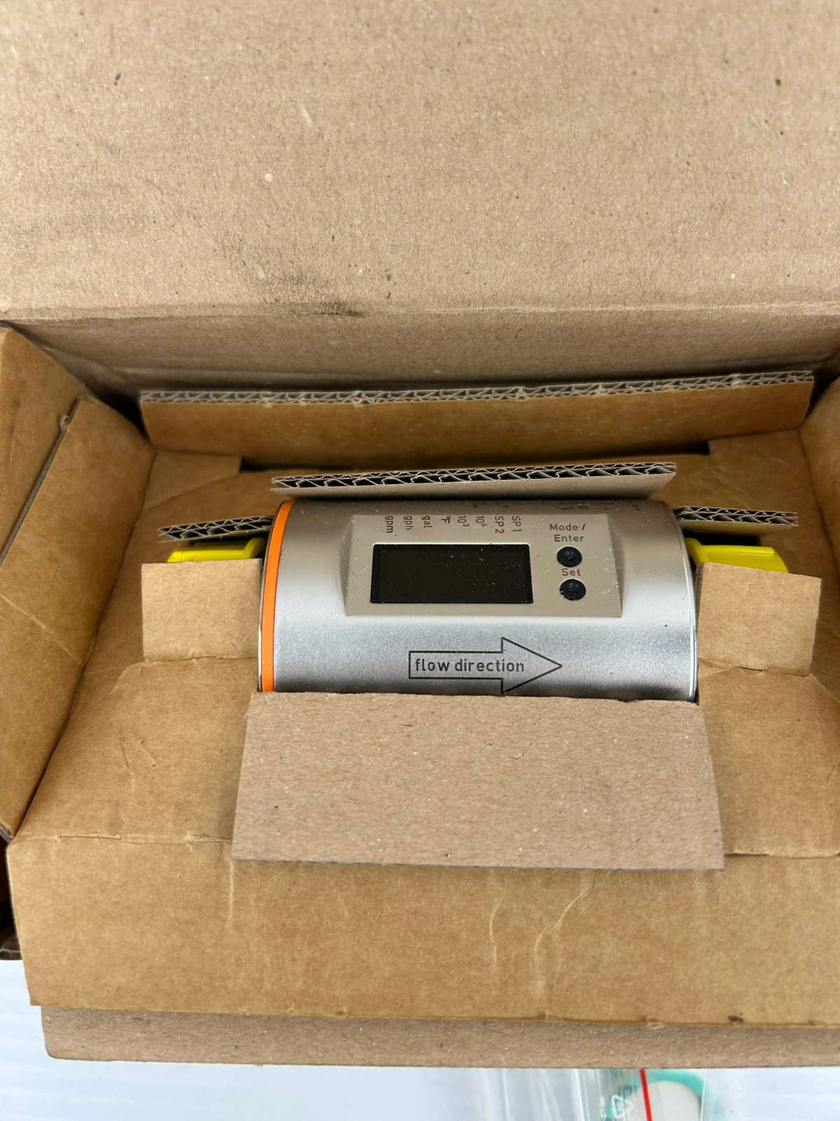 ifm SM8001 Electromagnetic Flow Meter Sensor 0-26.4 GPM 200mA 0-10VAC - NEW
