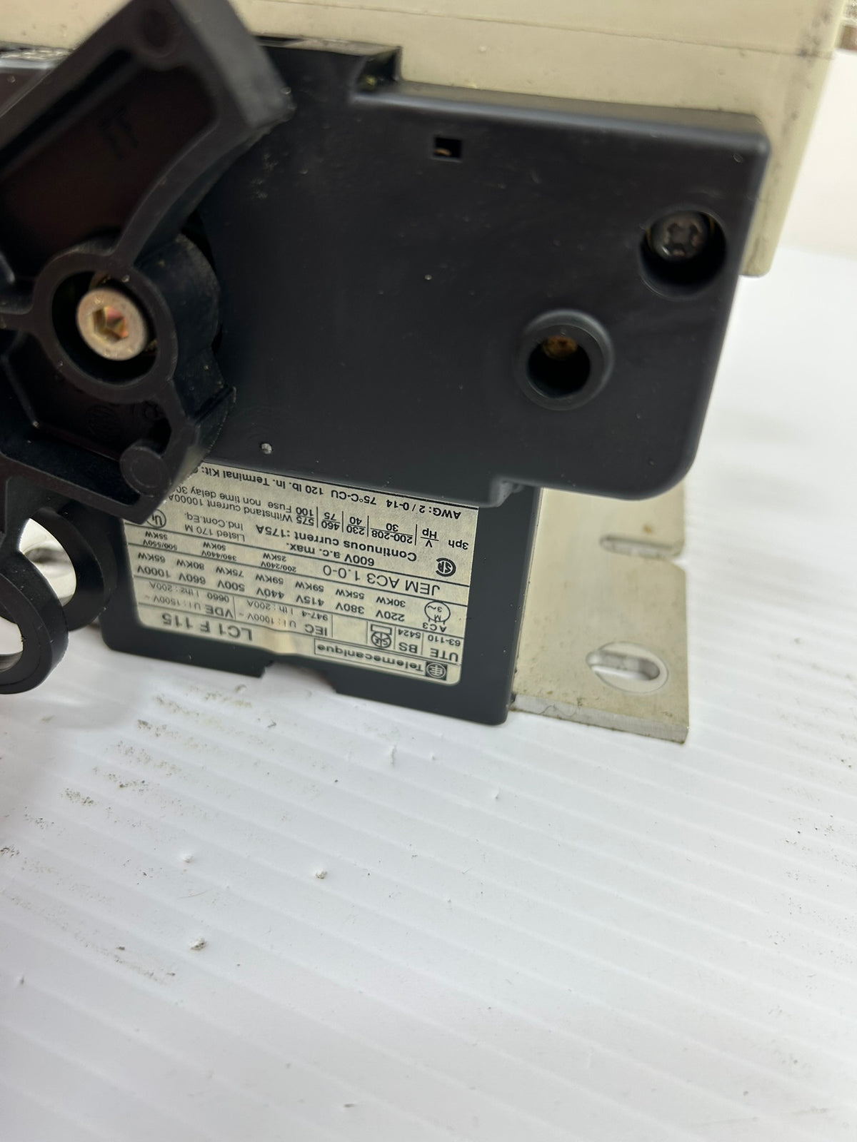 Telemecanique LC1F115 3 Pole 115A Contactor 600V 110V Coil LX1FF1106 LA1DN22