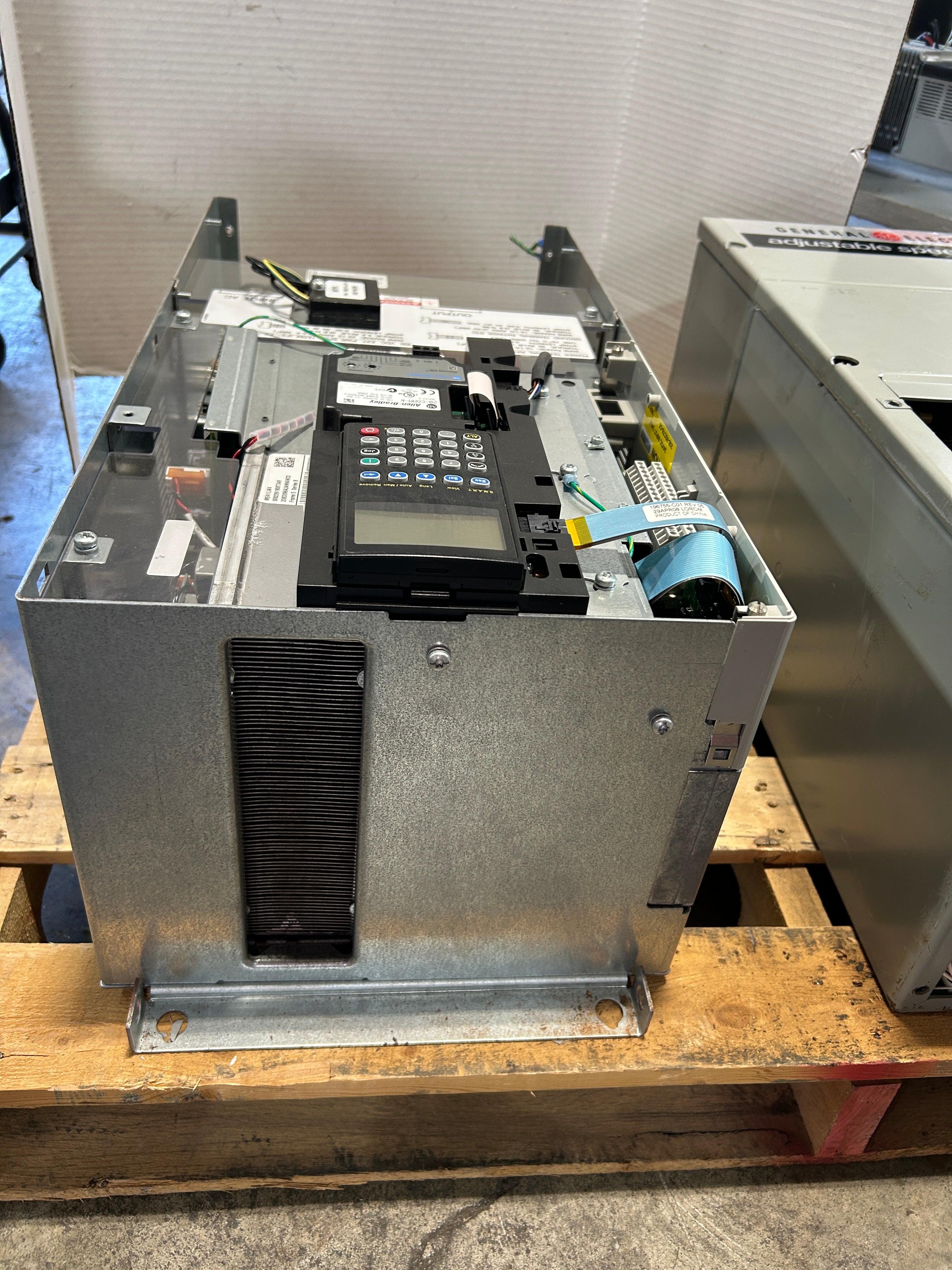 Allen-Bradley 20BD096A3ANNANC0 PowerFlex 700 AC Drive 75HP Series B
