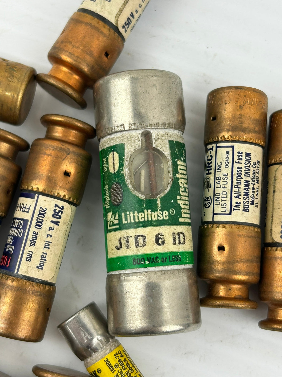 Lot of 13 - 6 Amp Industrial Fuses Tested Working Fusetron Littelfuse Amp-Trap
