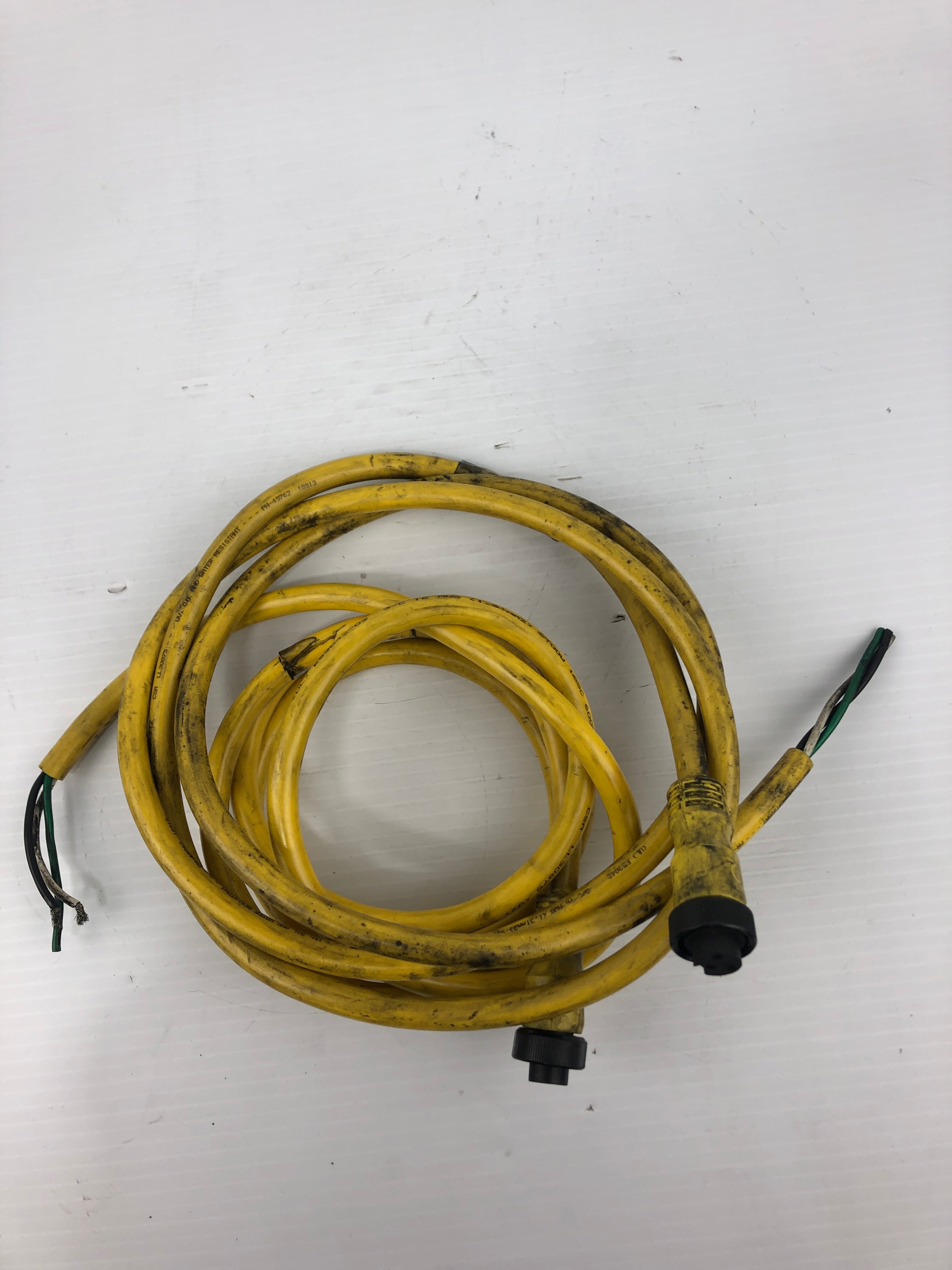 Allen Bradley 889N-F3AFC-6F 3 Pin QD Cordset Ser. B 600V 13A