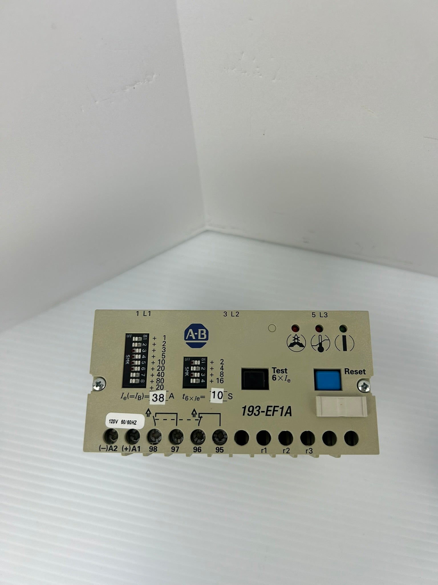 Allen-Bradley 193-EF1A Electronic Motor Protection Relay Series A 1000V ...