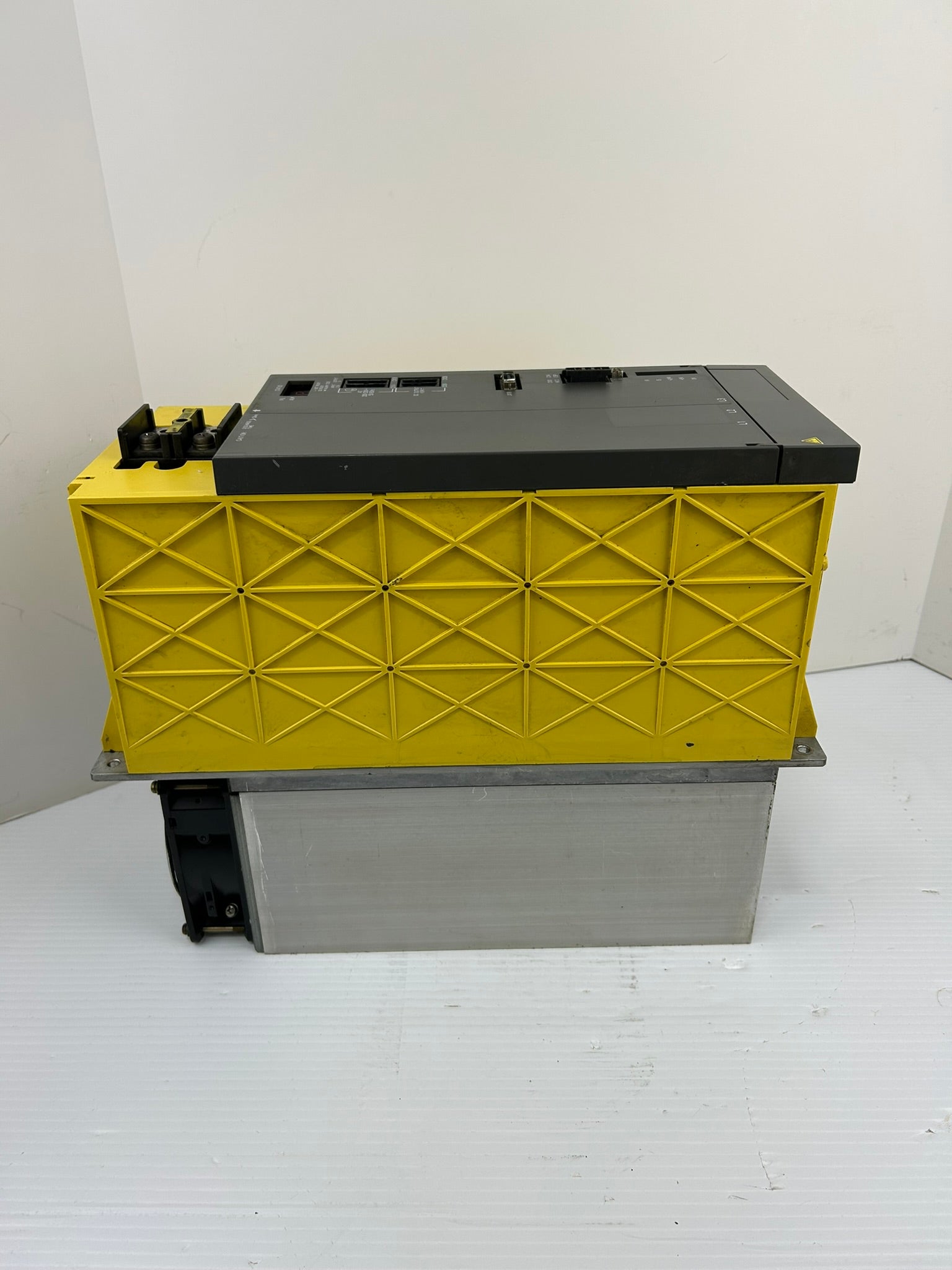 Fanuc A16B-2202-0421/11H Servo Amplifier Drive A20B-1006-0470/01A
