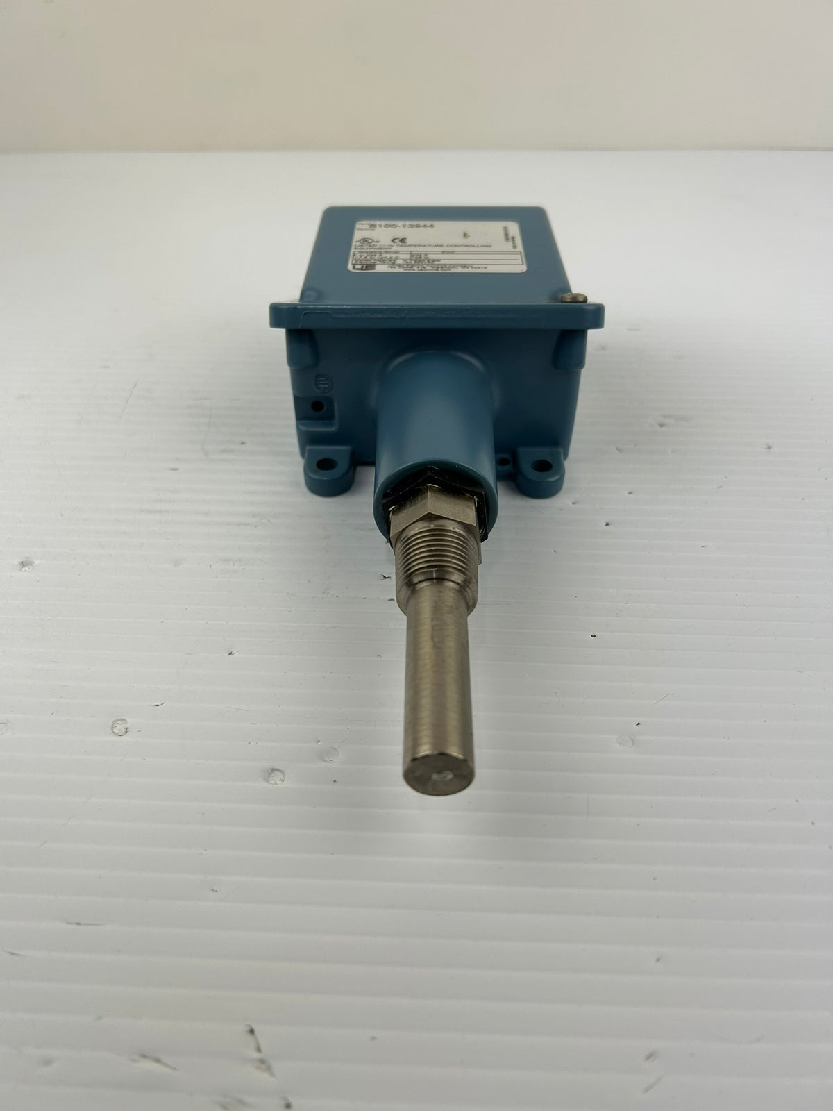 United Electric B100-13944 Temperature Control Switch 15A 250VAC