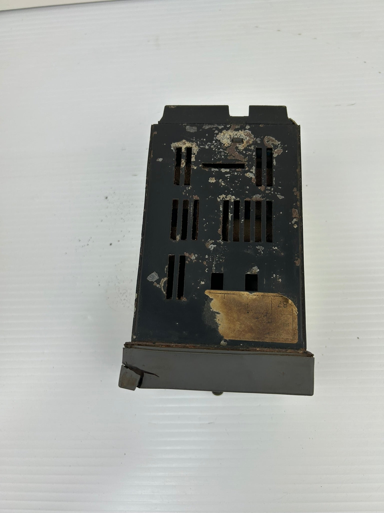 Honeywell DC330L-E0-000-20-0A0000-00-0 Temperature Controller UDC3300