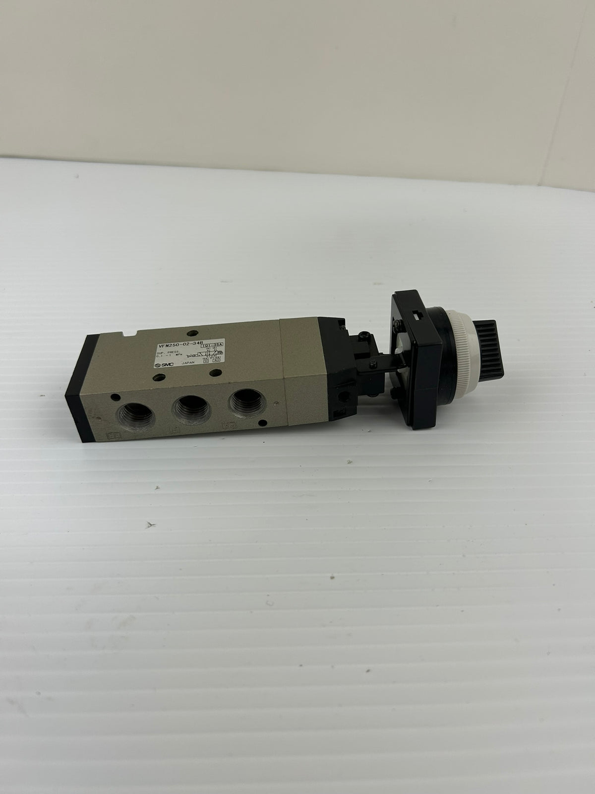SMC VFM250-02-34B Valve