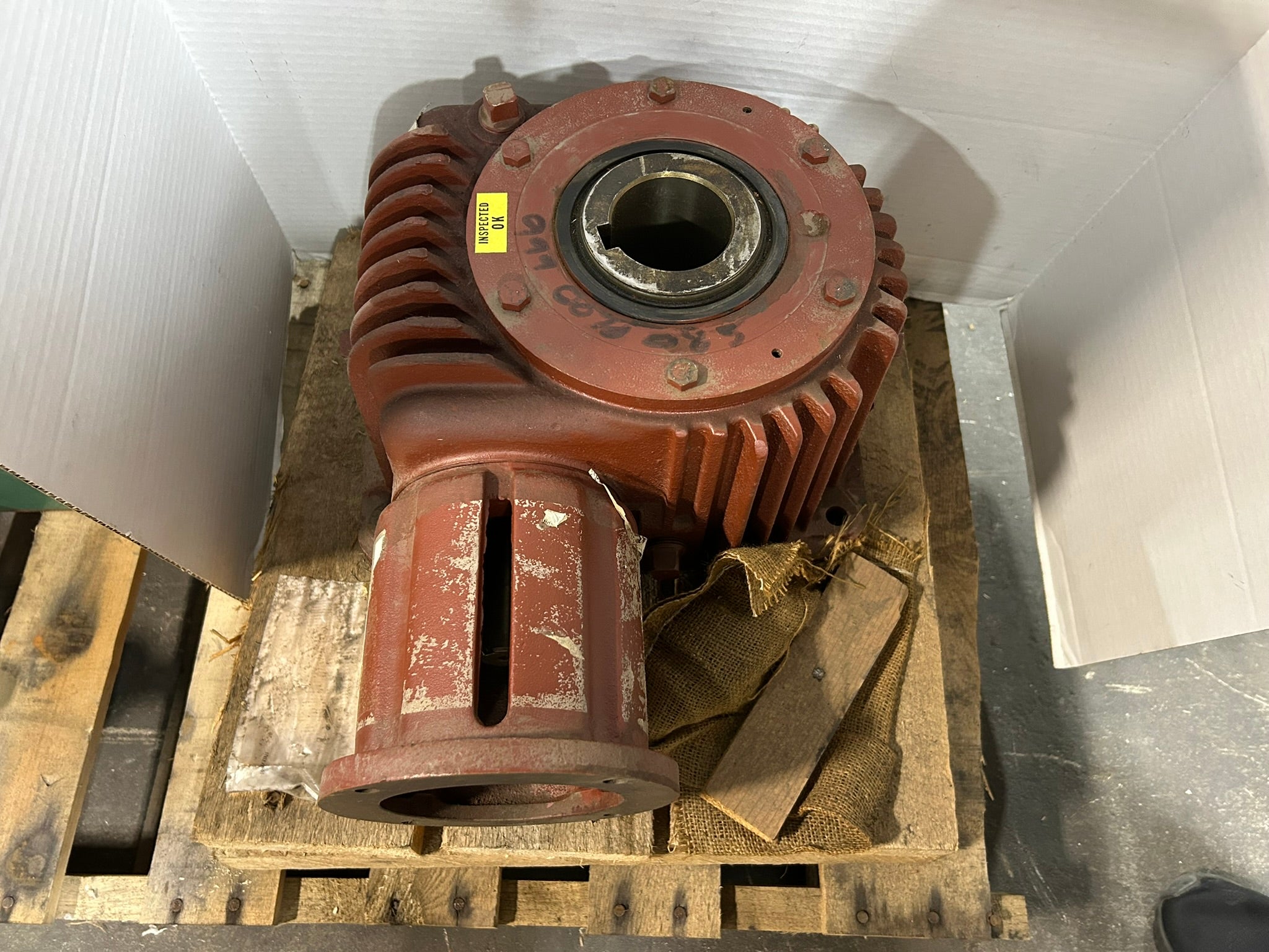 Ex-Cello Corp MBHV35A224-X7B Cone Drive Right Angle Gearbox 20-1 Ratio 1750 RPM