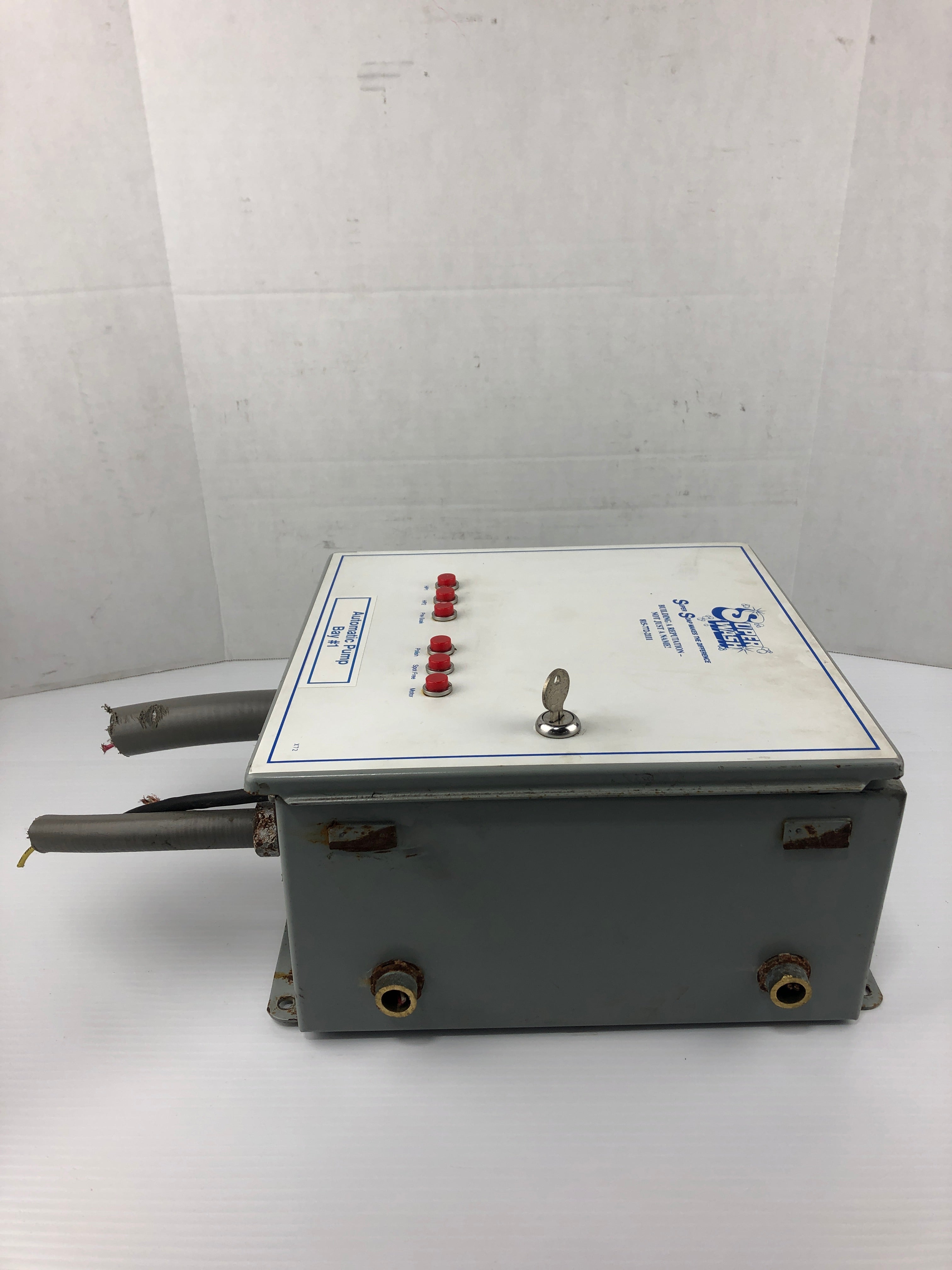 Hoffman A-1212CH Electrical Enclosure With Cutler-Hammer C0500E5E Transformer