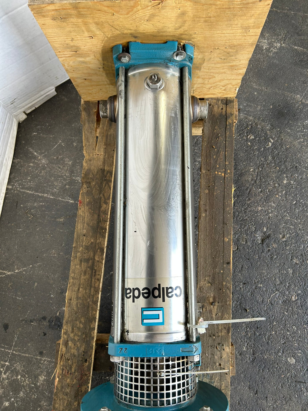 Calpeda MXV 25-214-60/C Vertical Multistage Pump 5.5HP 460V 3PH M112 V1-4T Motor