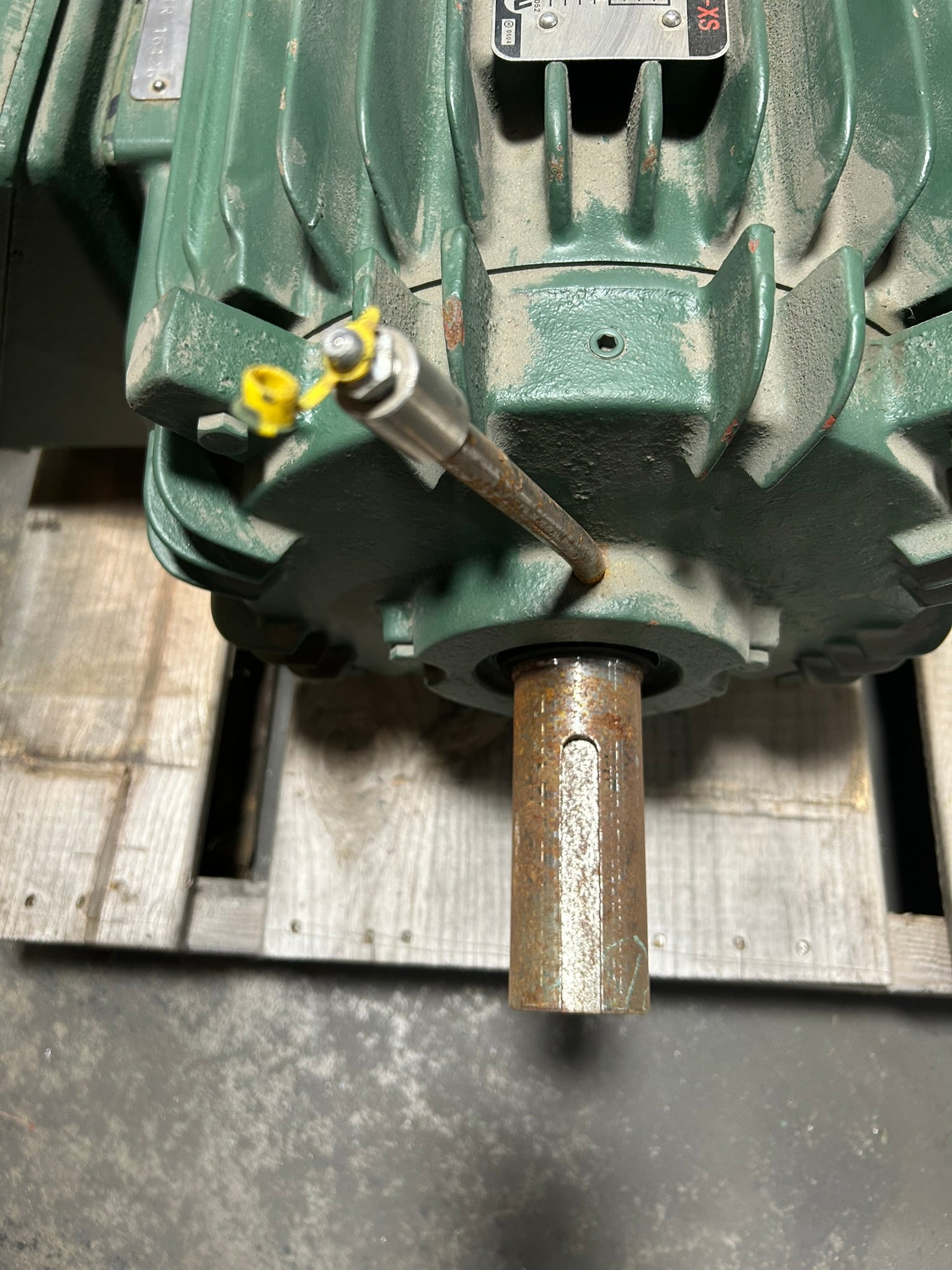 Toshiba B0108FLF3BMH0 Induction Electric Motor 3 PH 10 HP EQP III-XS