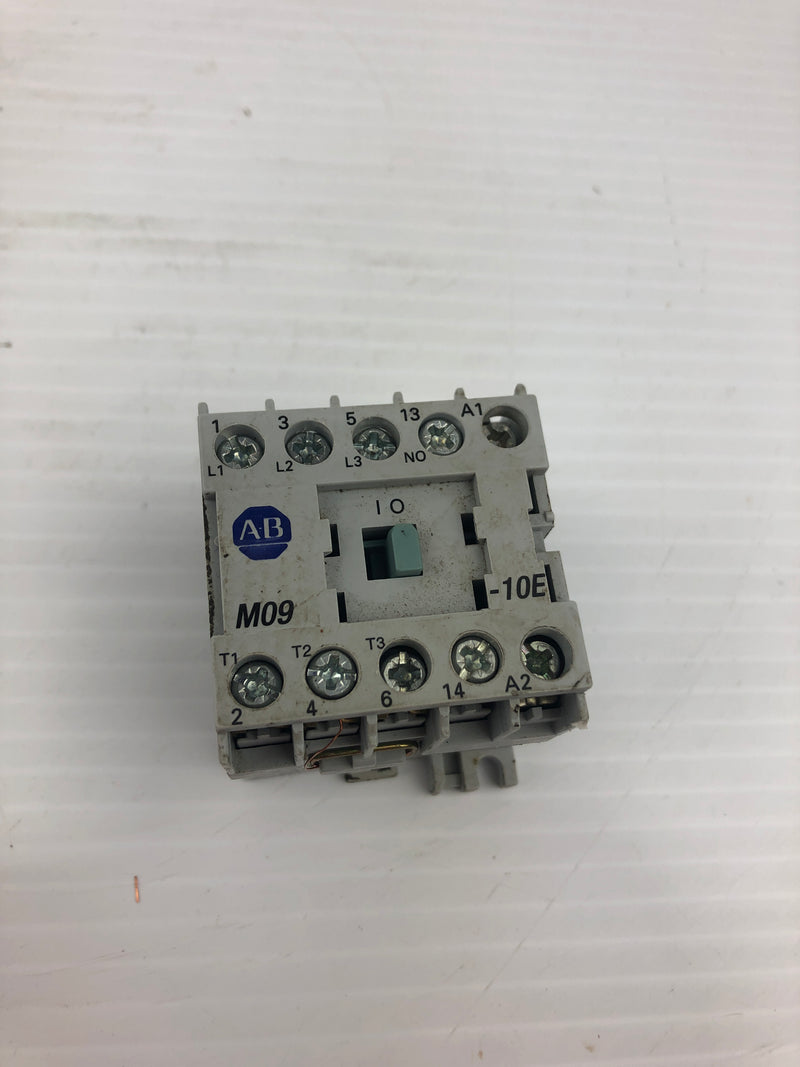 Allen-Bradley 100-MO9NZ*3 Series A Contactor