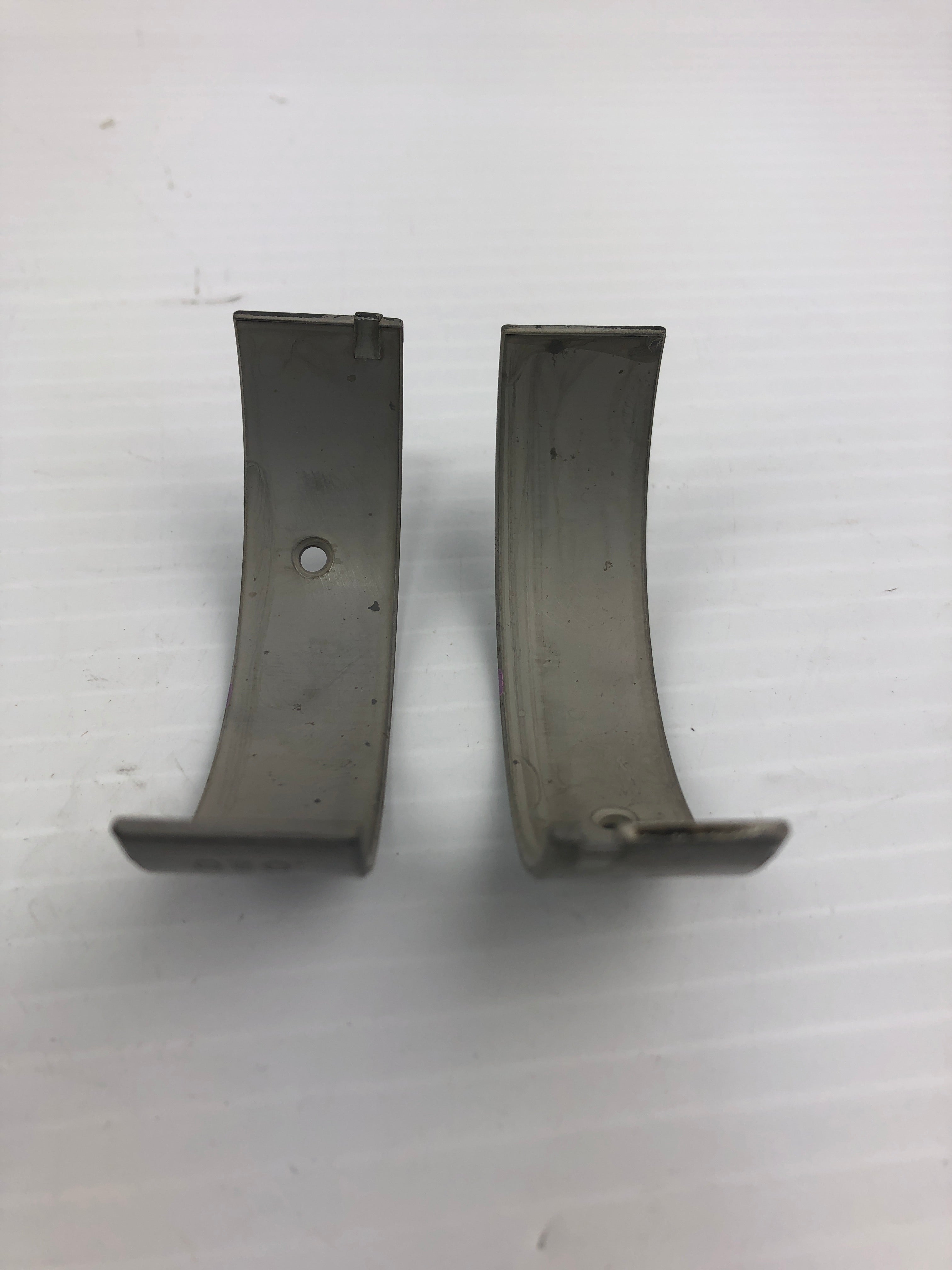 Clevite CB831P20 Engine Connecting Rod Bearing Pair CB-831 P-20