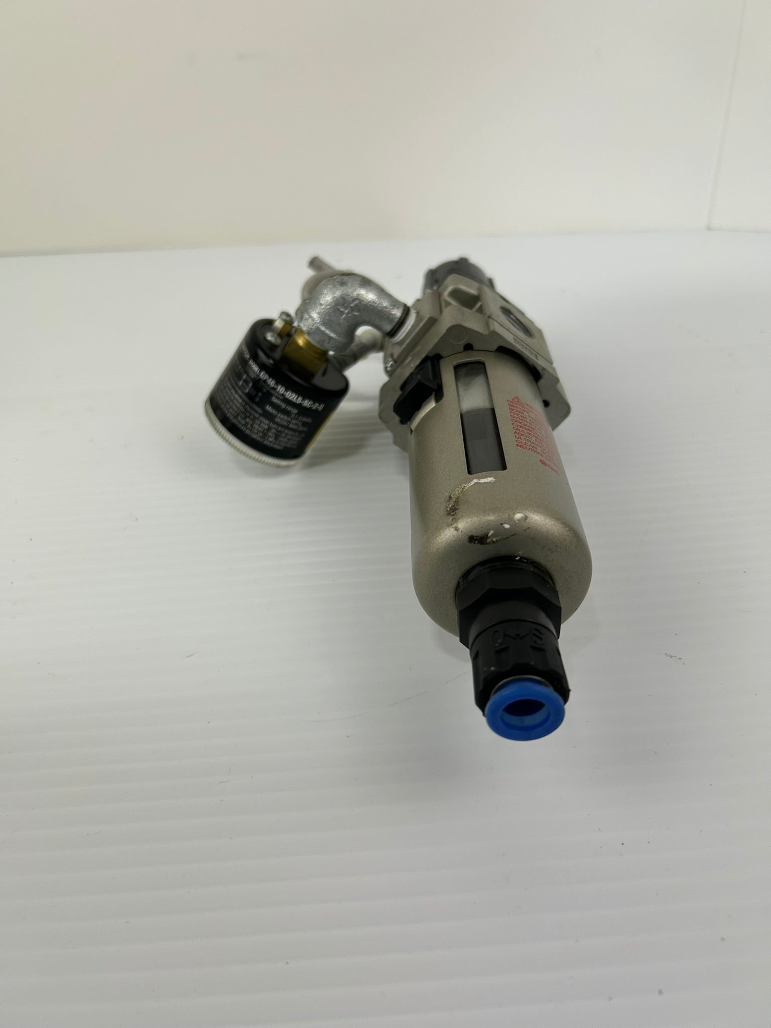 SMC AW30K-03D-X2384 Filter Regulator with SMC GP46-10-02L5-SC-2-Q Gauge