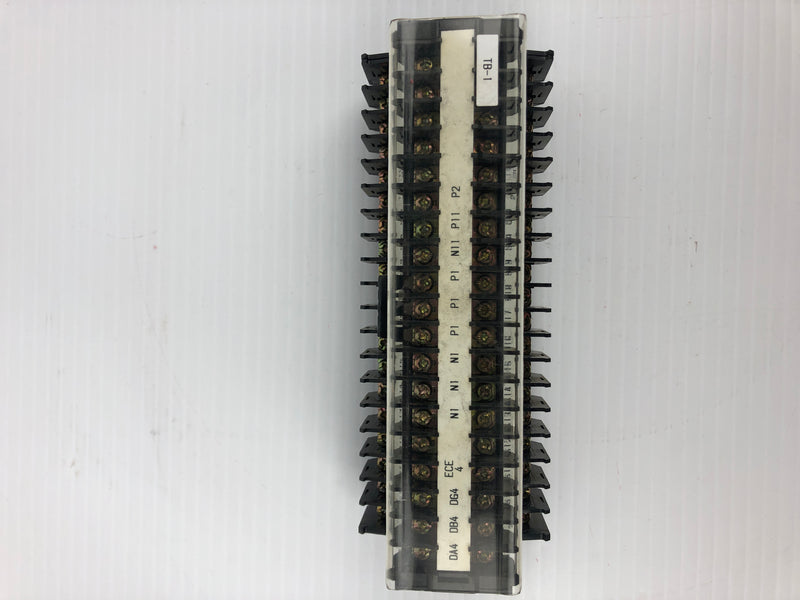 Idec BNDE15W Terminal Block 600V 19P