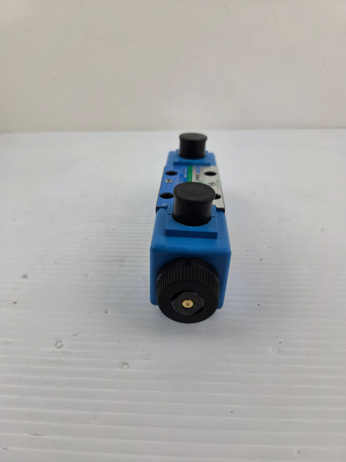 Eaton Vickers DG4V-3S-6C-M-U-B5-60 Hydraulic Directional Valve 350bar 5000 PSI