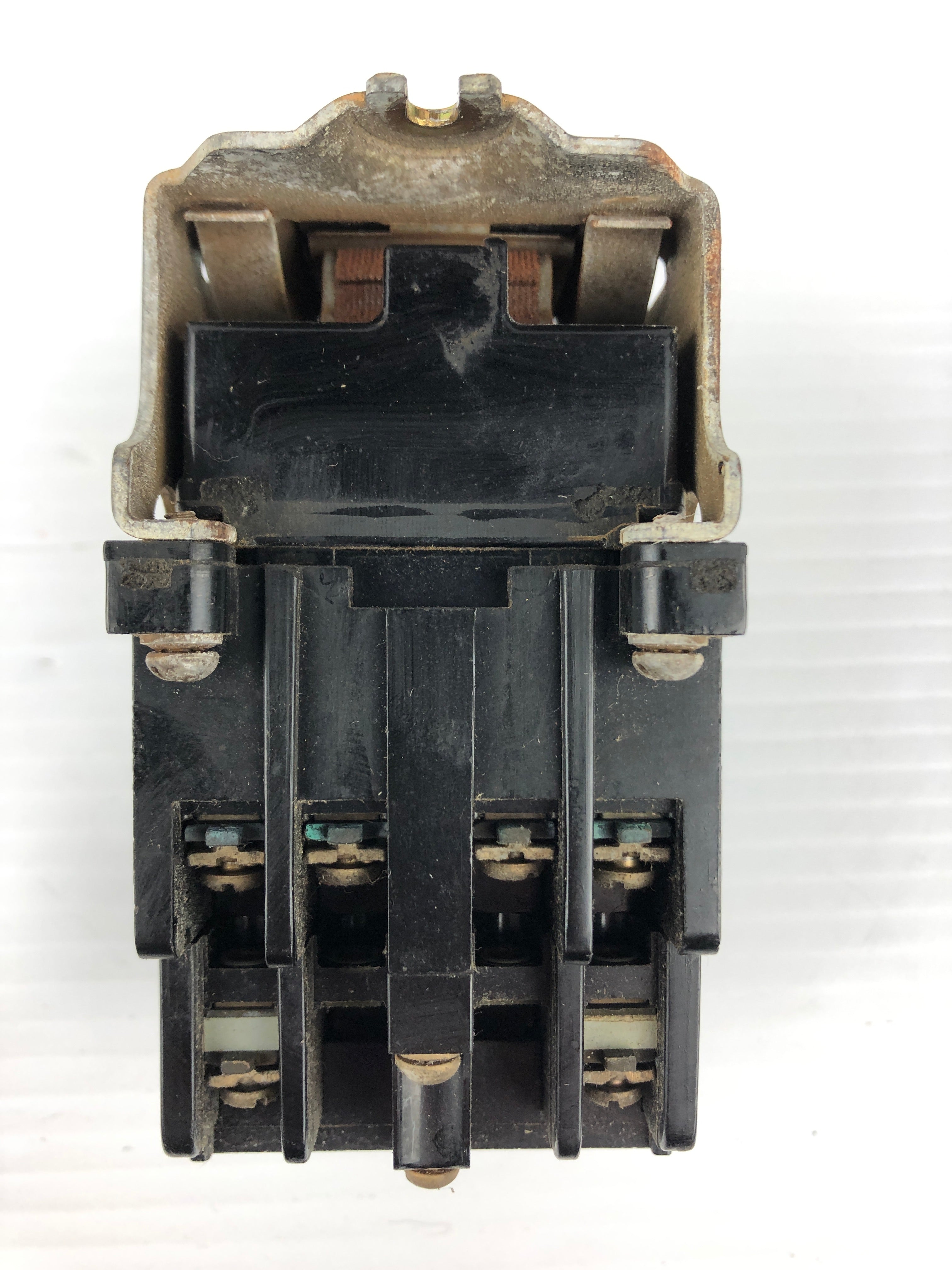 Allen-Bradley Coil Relay 700-N400A1 120V 60CY 110V 50CY 84AB86 Series B