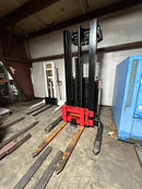 Raymond 20i.S40TT Walkie Stacker Electric Stand Up Lift 4000 Lb. 24V Type EO