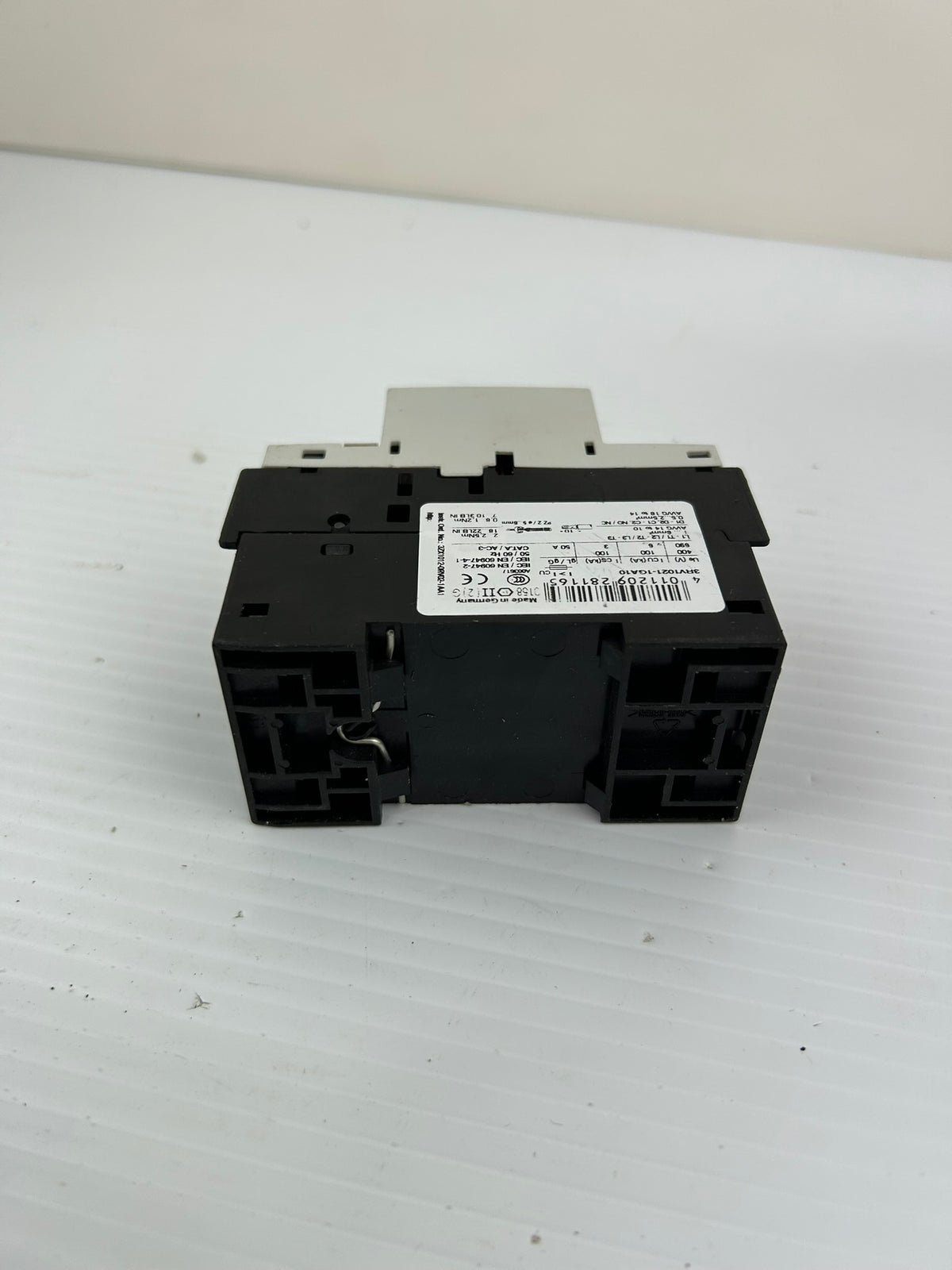 Siemens SIRIUS 3RV1021-1GA10 Motor Starter Protector 4.5-6.3A Class 10