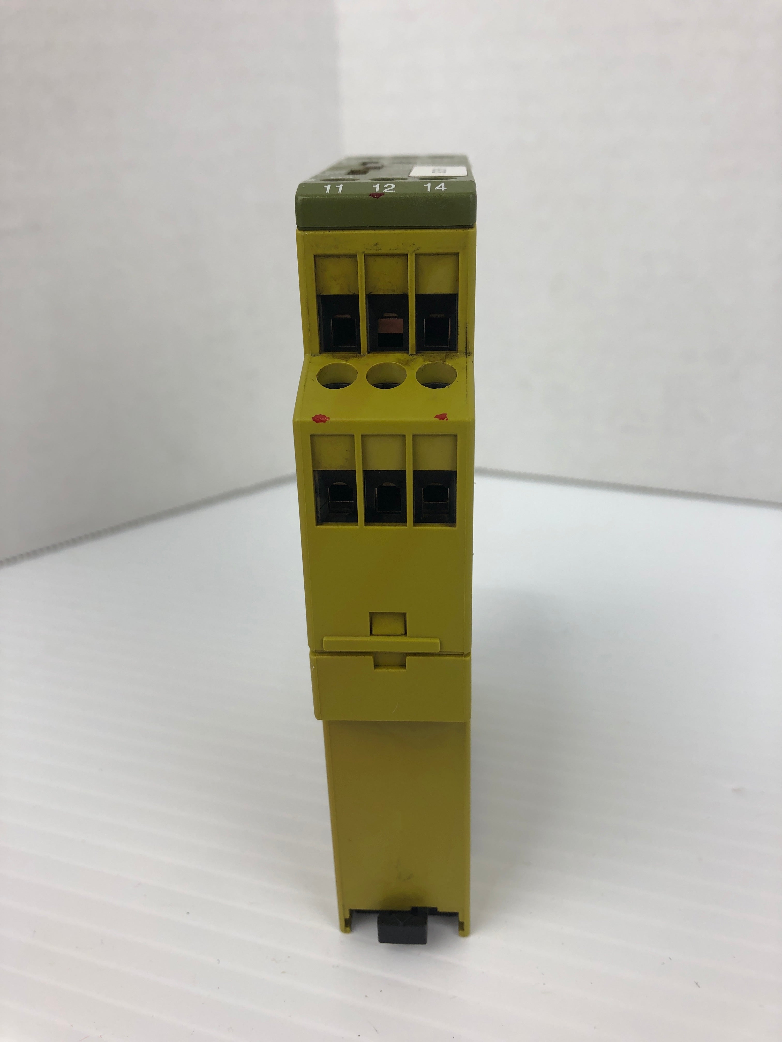 Pilz S1EN Safety Relay 50KOhm 24-240VAC/DC