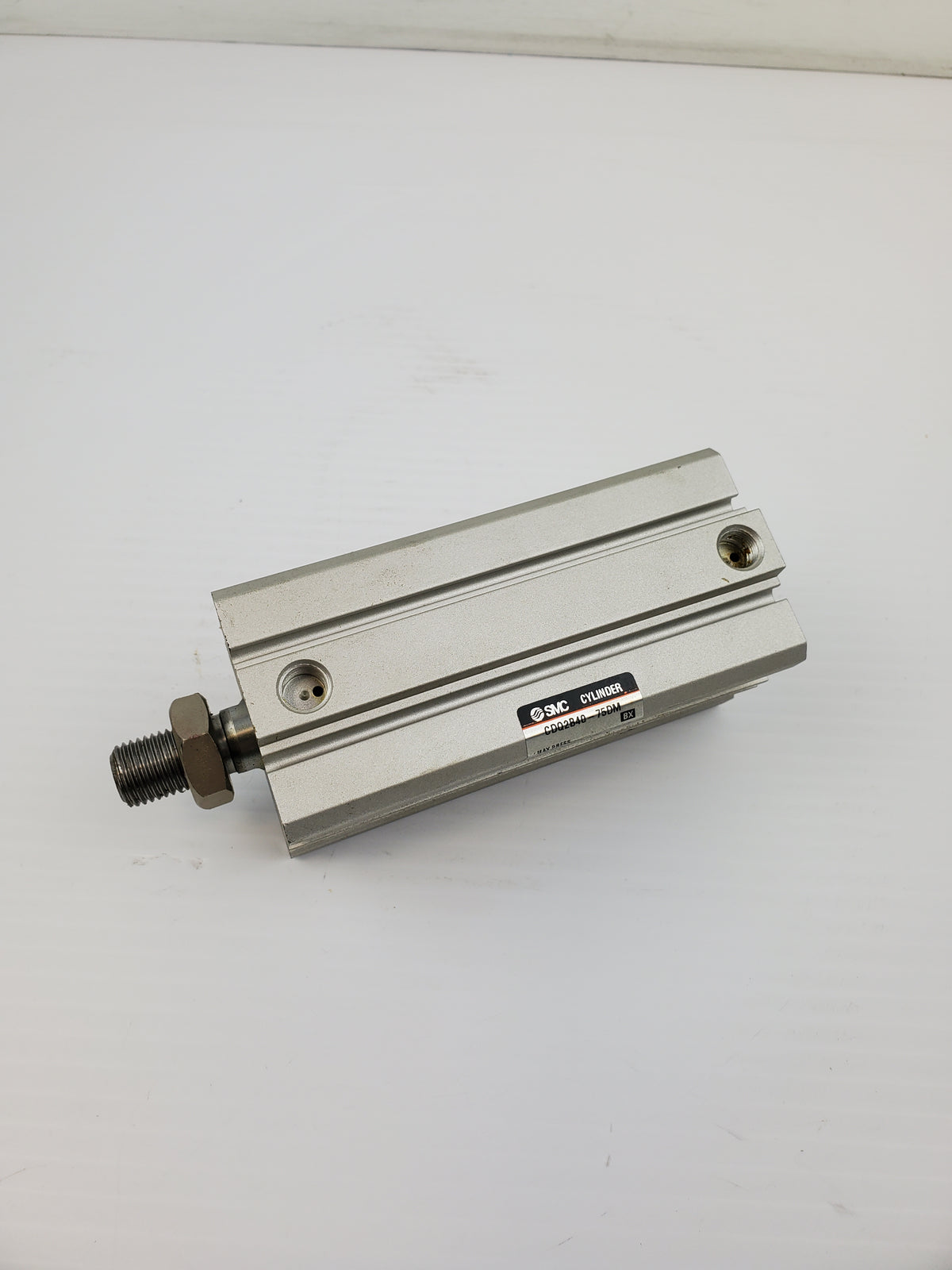 SMC CDQ2B40-75DM Pneumatic Cylinder 1.0 MPa 10.2 Kgf/cm 145 PSI