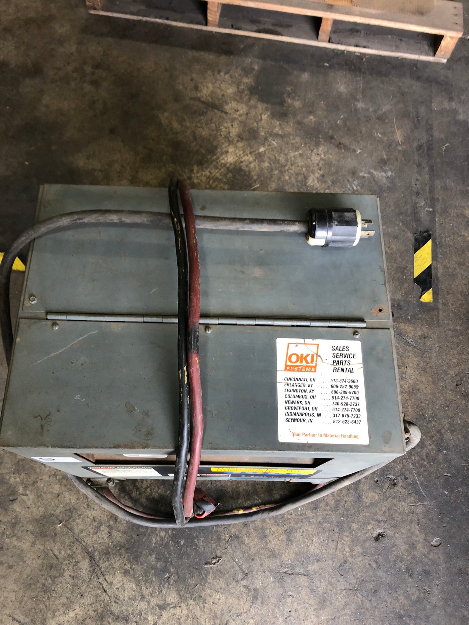 Hertner Auto 1000 Battery Charger