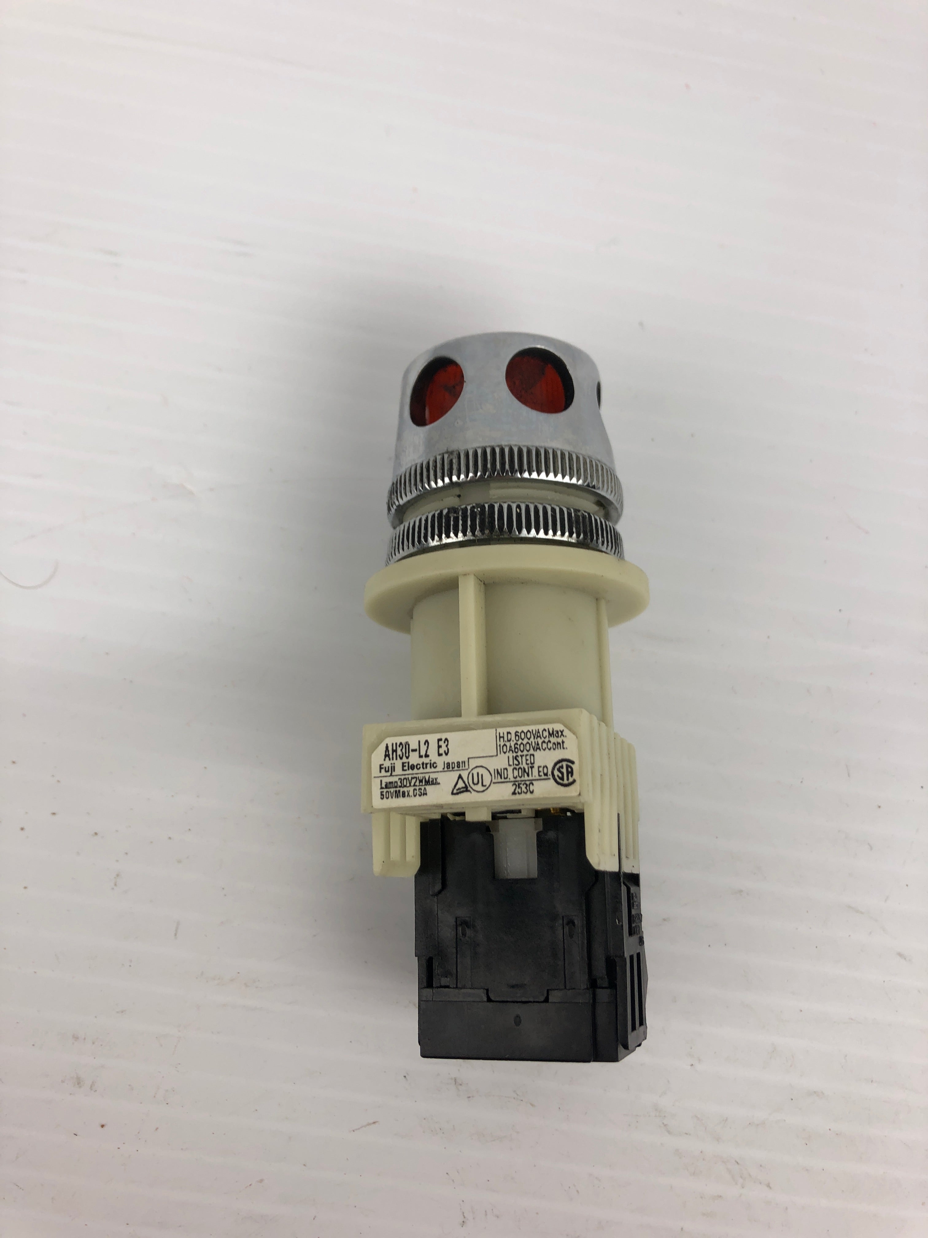 Fuji Electric AH30-L2 E3 Red Push Button