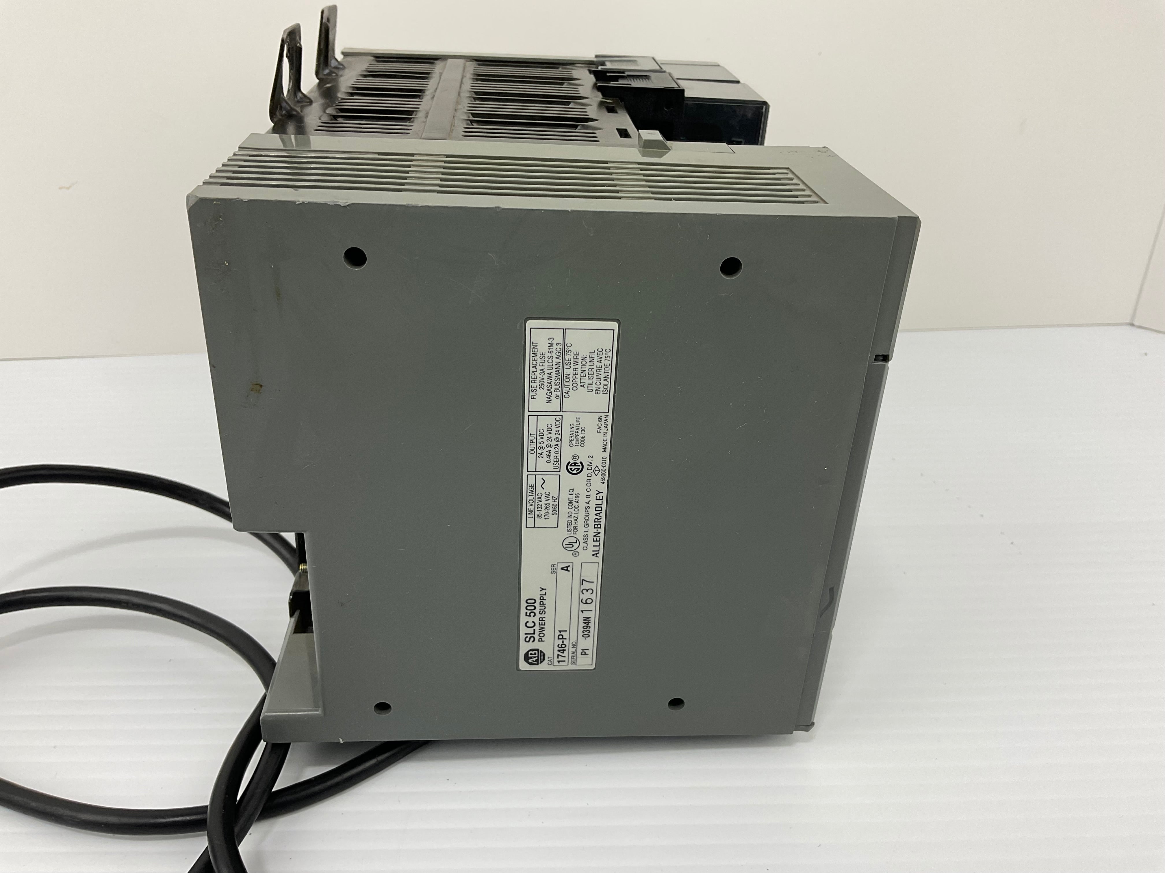 Allen Bradley SLC 500 1746-A4 Slot Rack 1746-P1 Power Supply