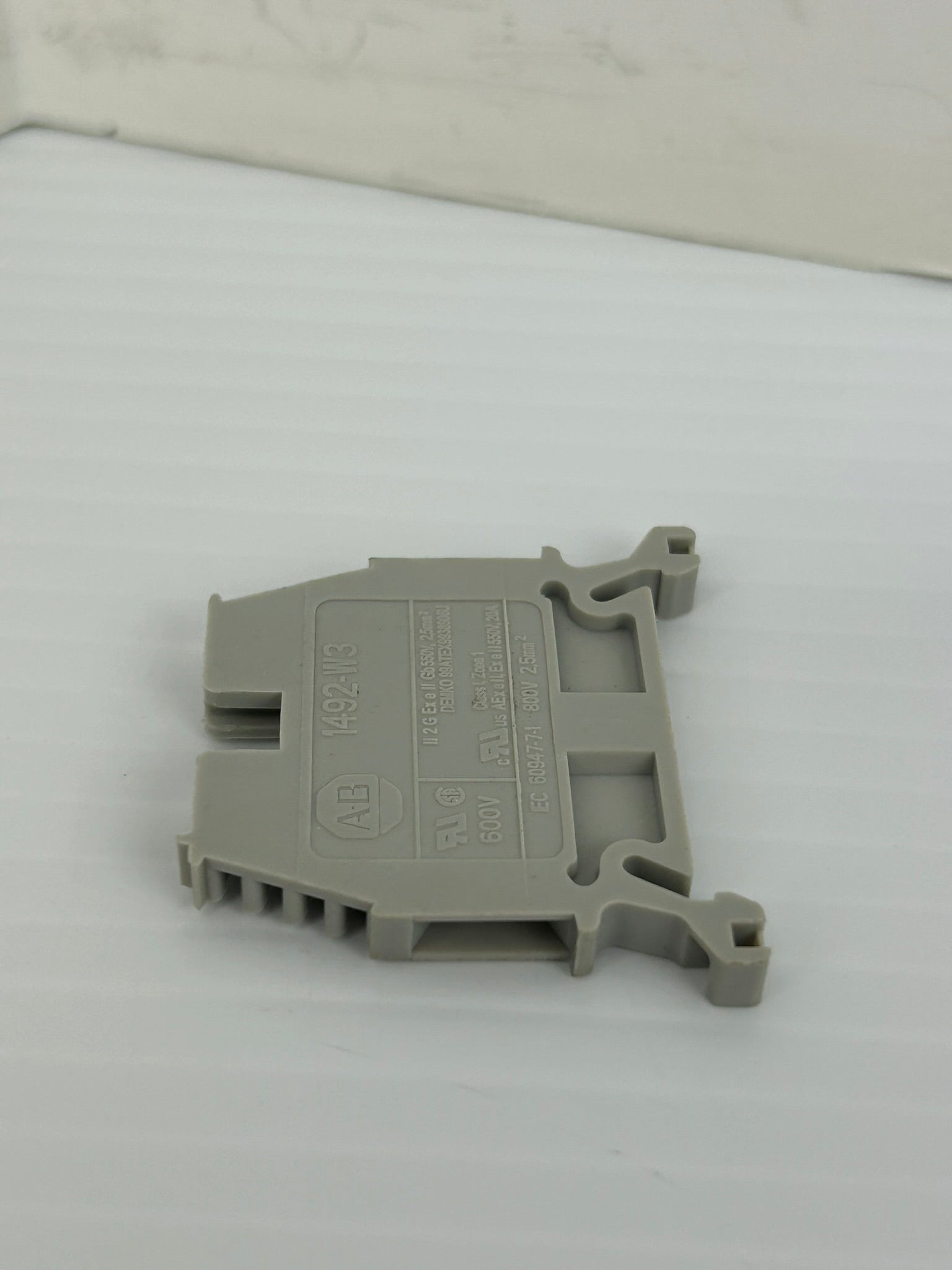Allen-Bradley 1492-W3 Terminal Block 800V 2,5mm² - Lot of 42