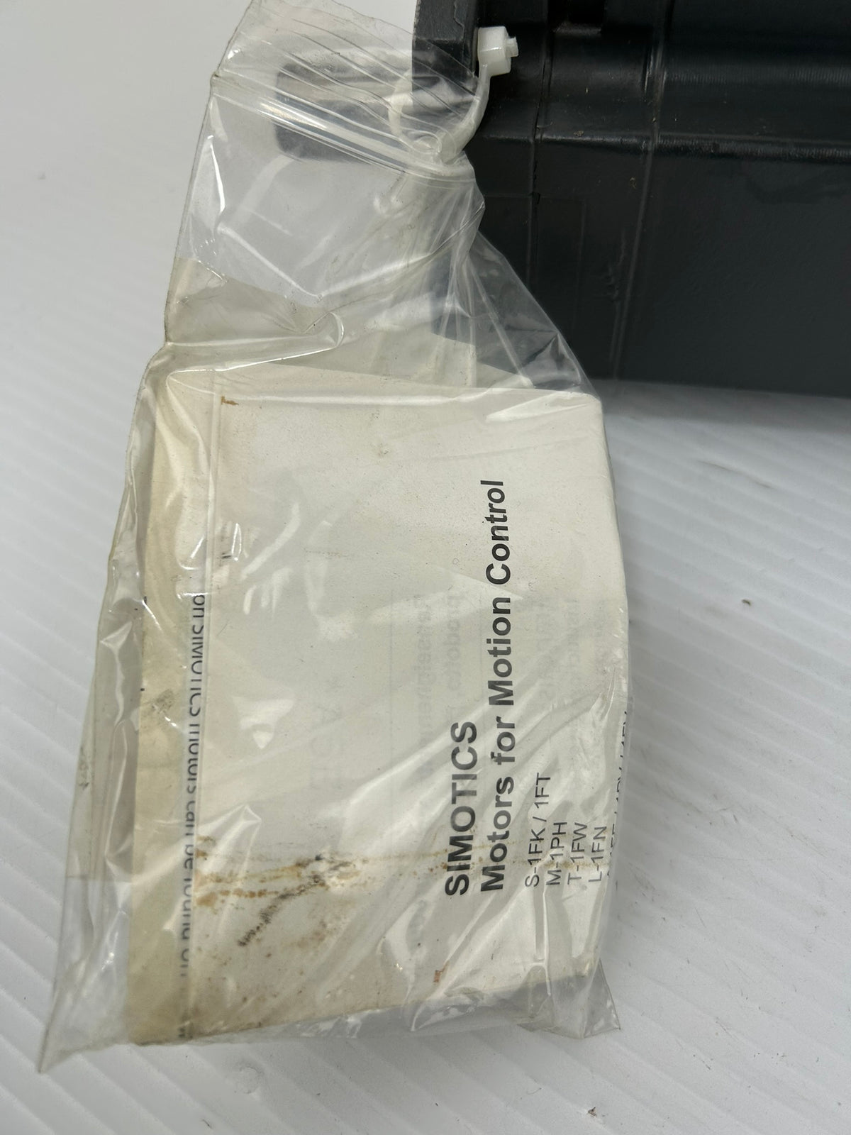 Siemens 1FK7042-2AF71-1RG0 SIMOTICS Servo Motor 270V 3000 RPM