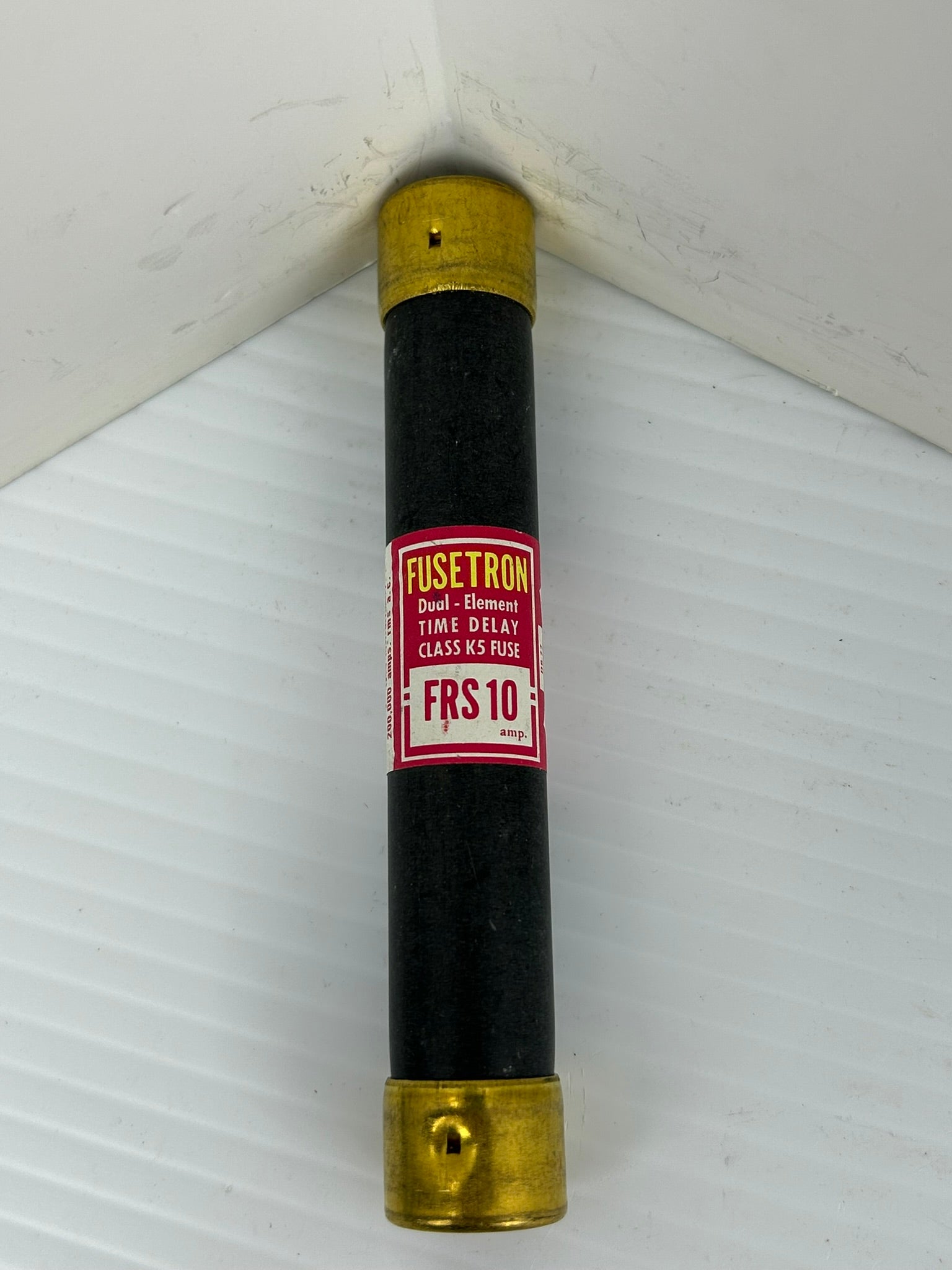 Bussmann FRS10 Fusetron Dual Element Time Delay Fuse 600V 10A -Lot of 4
