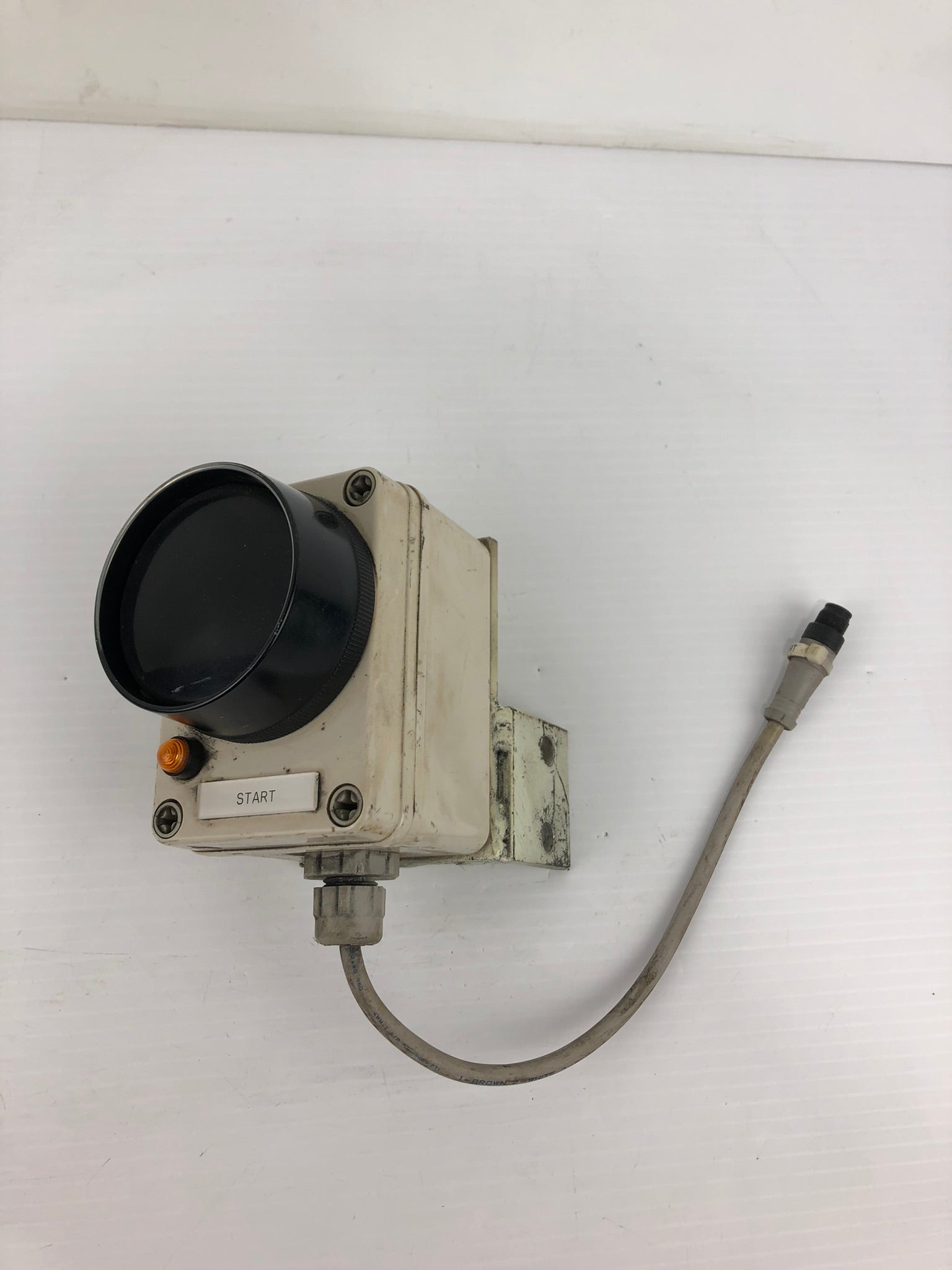 Industrial Push Button Switch Black Safety Pushbutton Right Mount with Cable