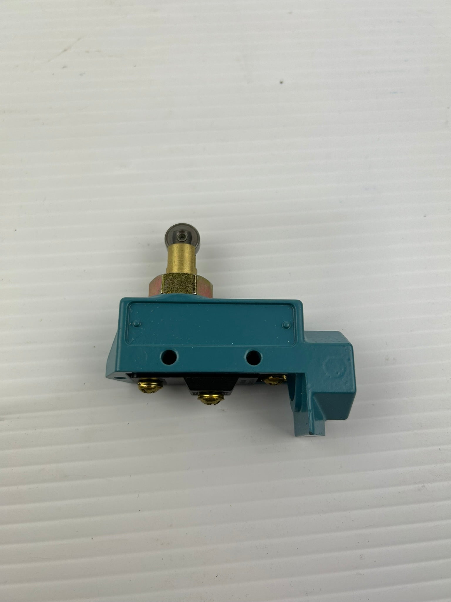 Honeywell BZE6-2RQ8 Microswitch Switch