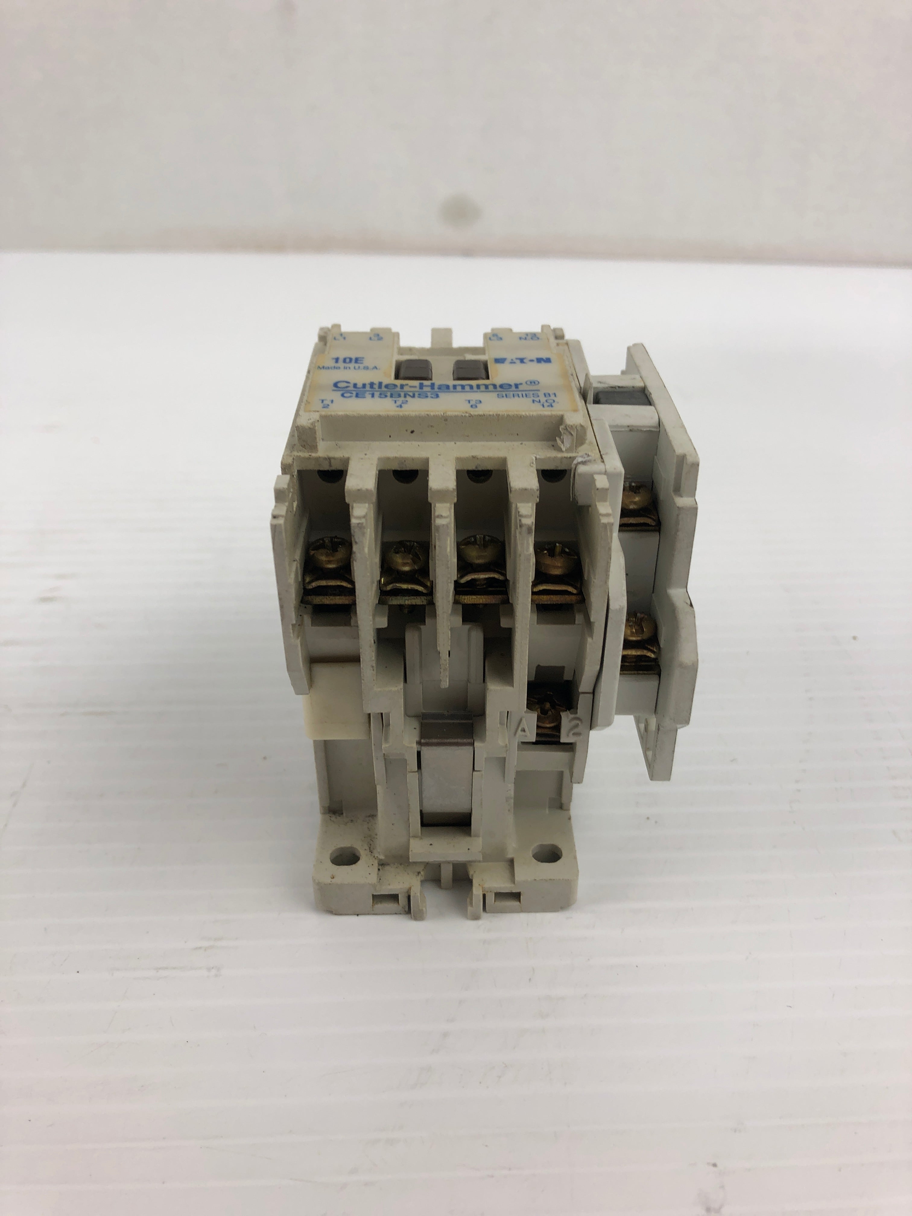 Cutler Hammer CE15BNS3 Contactor Series B1 with C320KGS3 Auxiliary Contact