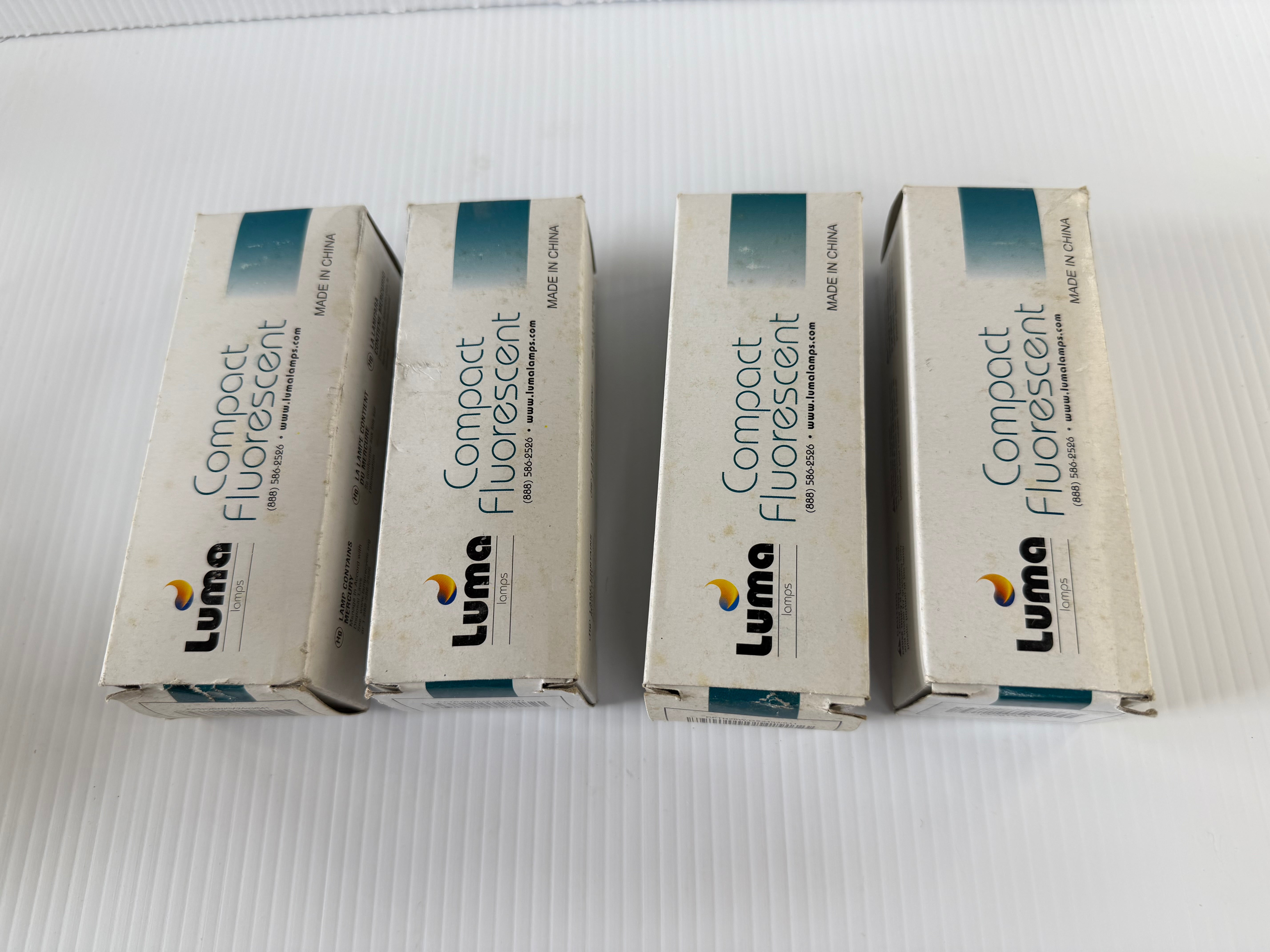 Lot of 4 Luma Lamps CFTR26W/GX24q3/841 Fluorescent Lamps