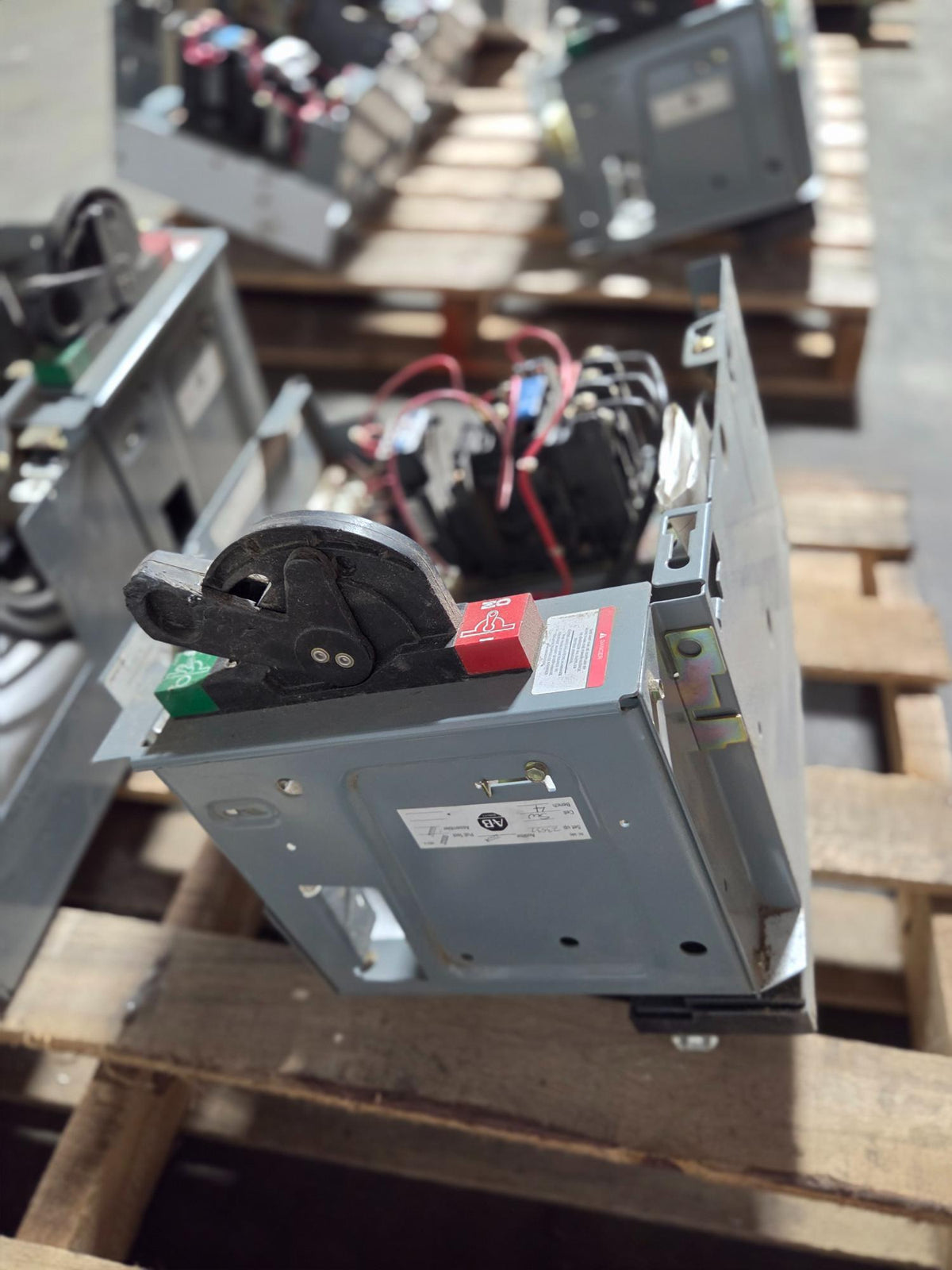 Allen-Bradley MCC Bucket 2113B Size 1 FVNR 15A Breaker 3.0HP 3PH 480V - No Door