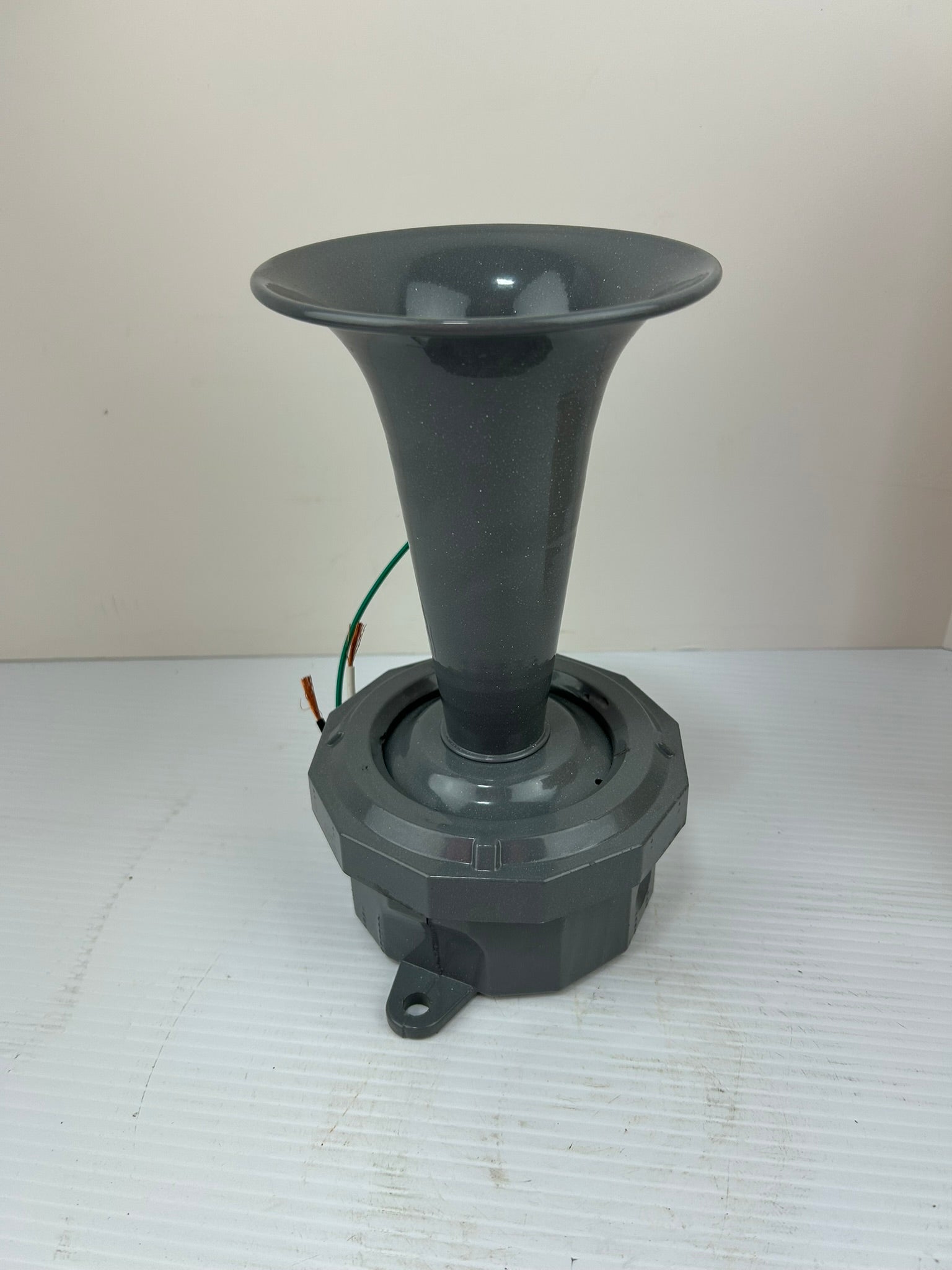 Edwards B-N-8546-N5 Adaptahorn Weatherproof Horn Single Projector 120VAC