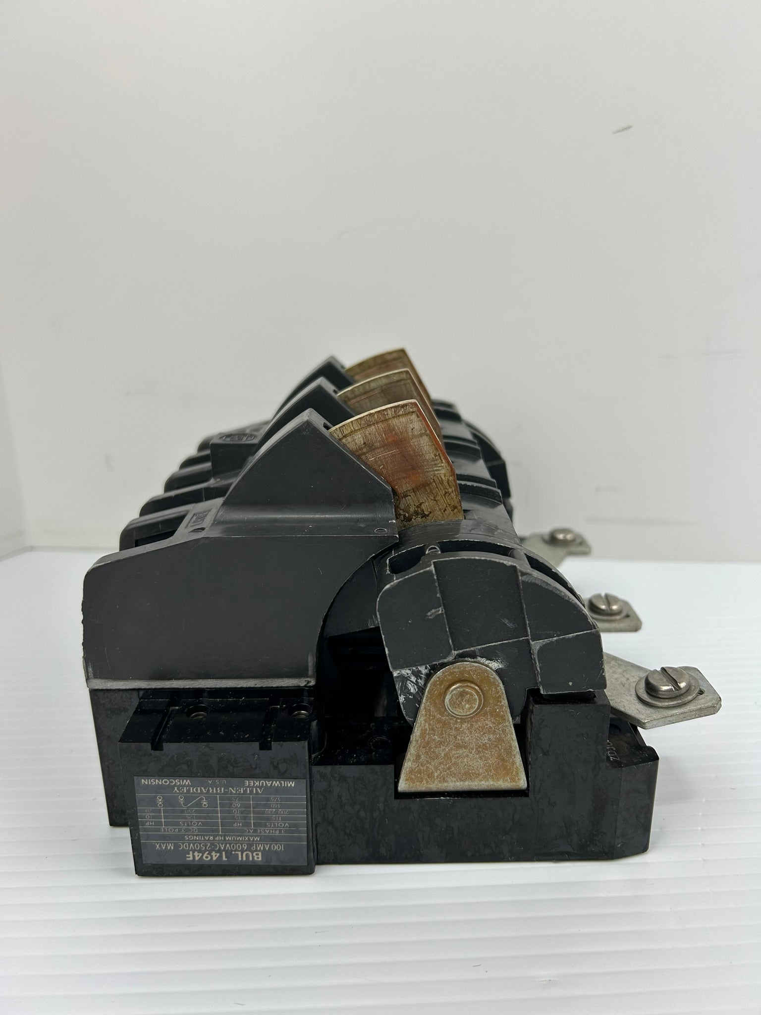 Allen-Bradley Bulletin 1494F Disconnection Switch 600VAC 250VDC 3PH 3P