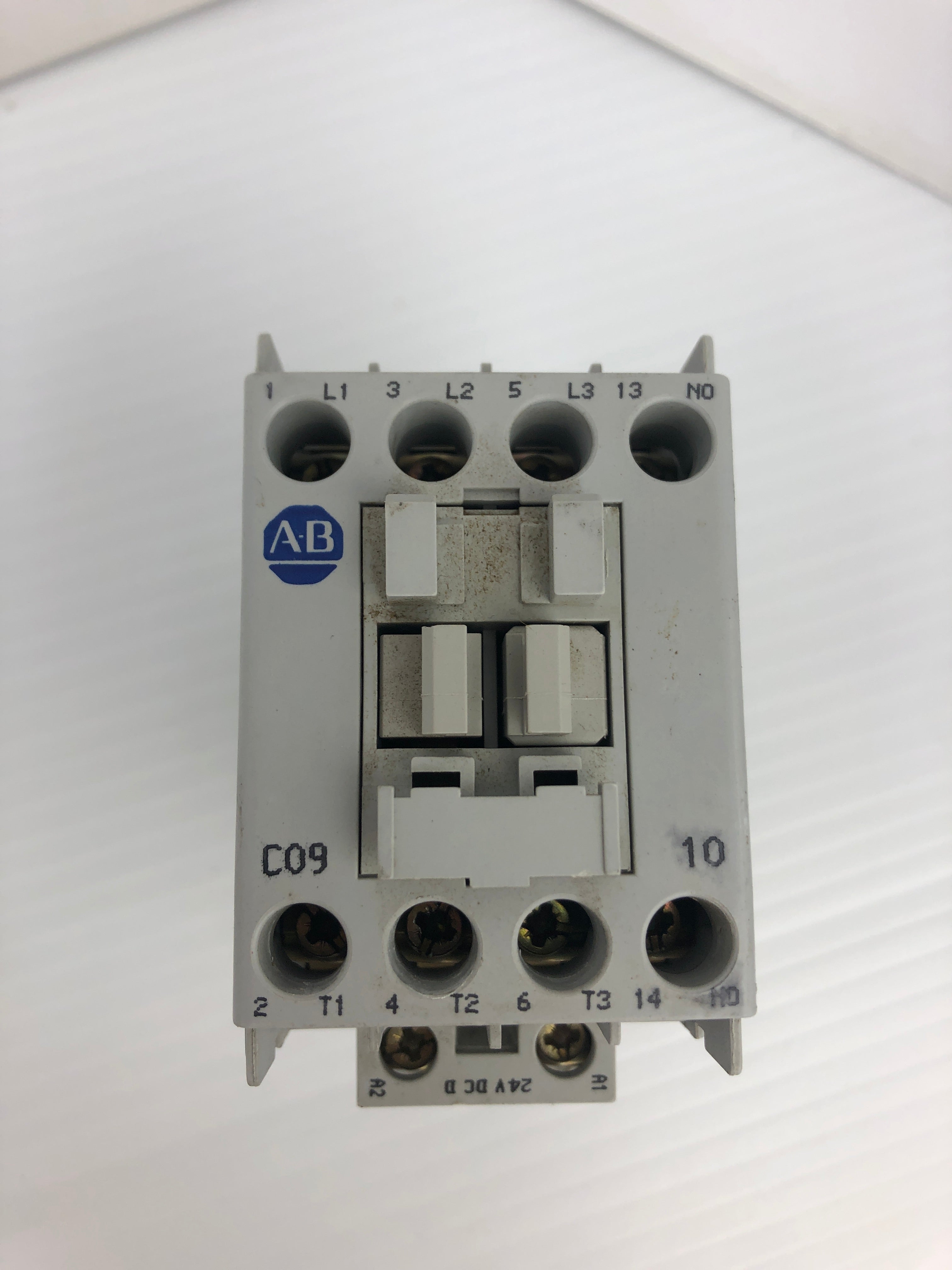 Allen-Bradley 100-C09Z*10 Contactor Ser. A - Lot of 2