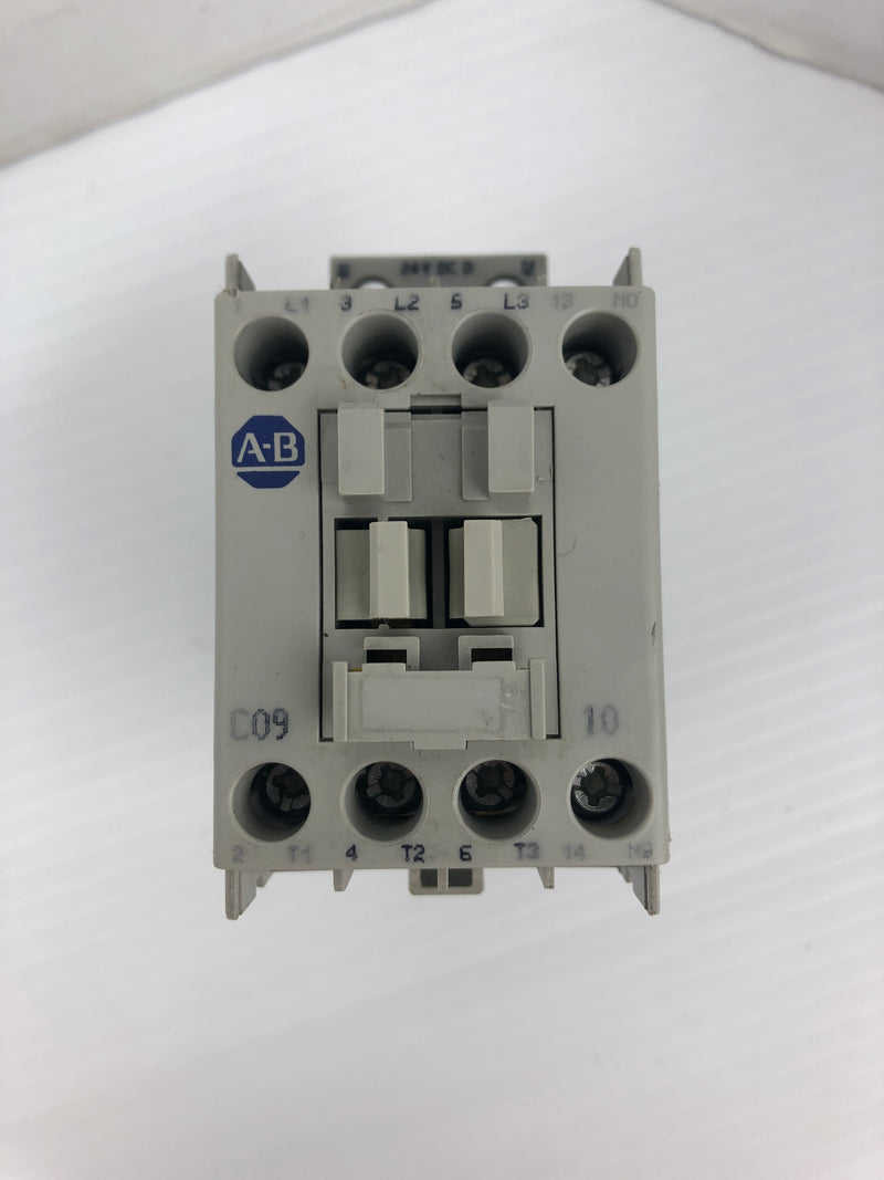 Allen-Bradley 100-C09D*10 Contactor Series A 690V 32A 3PH