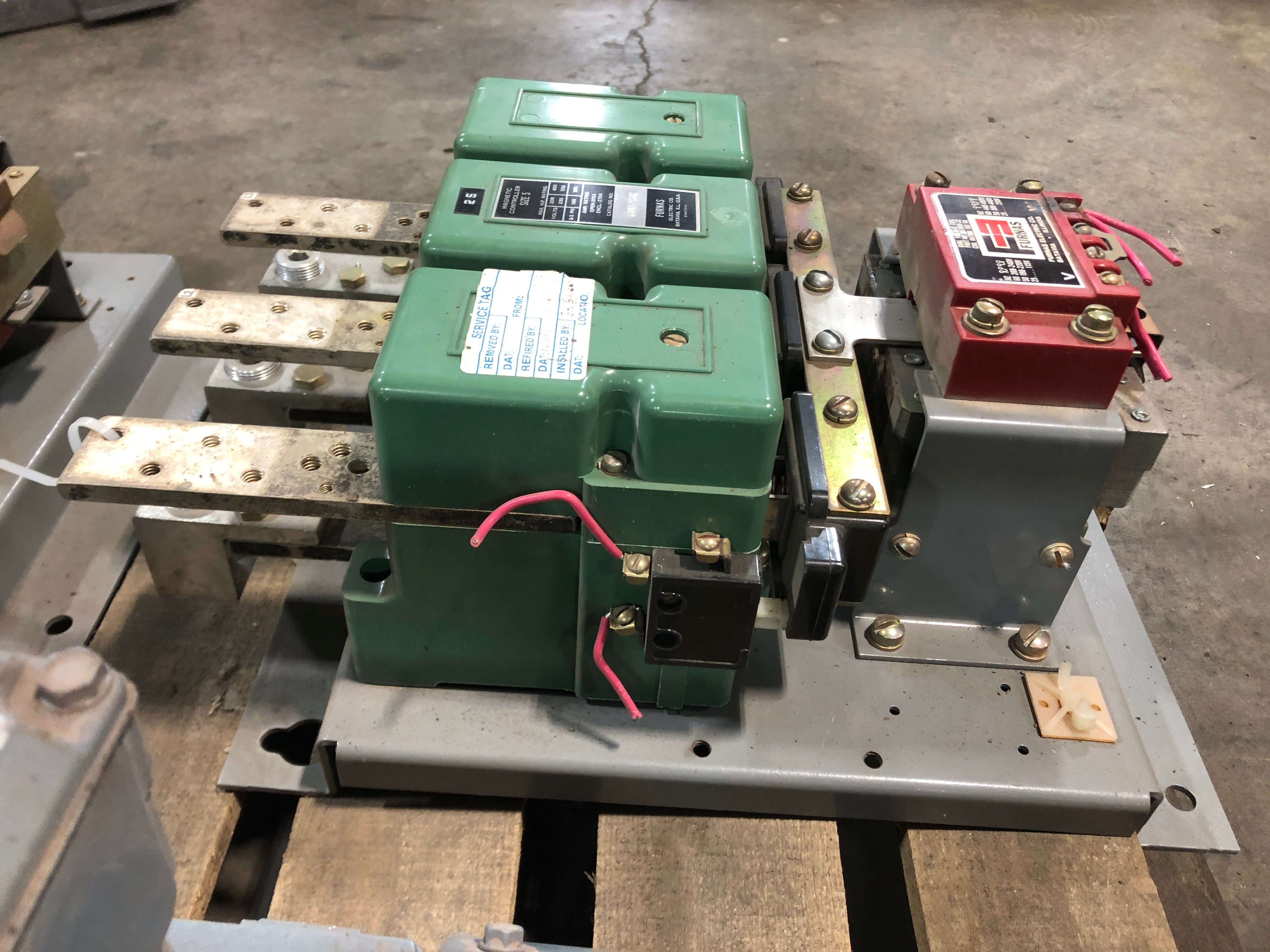 Furnas Electric 40KB32AC Magnetic Controller Size 5