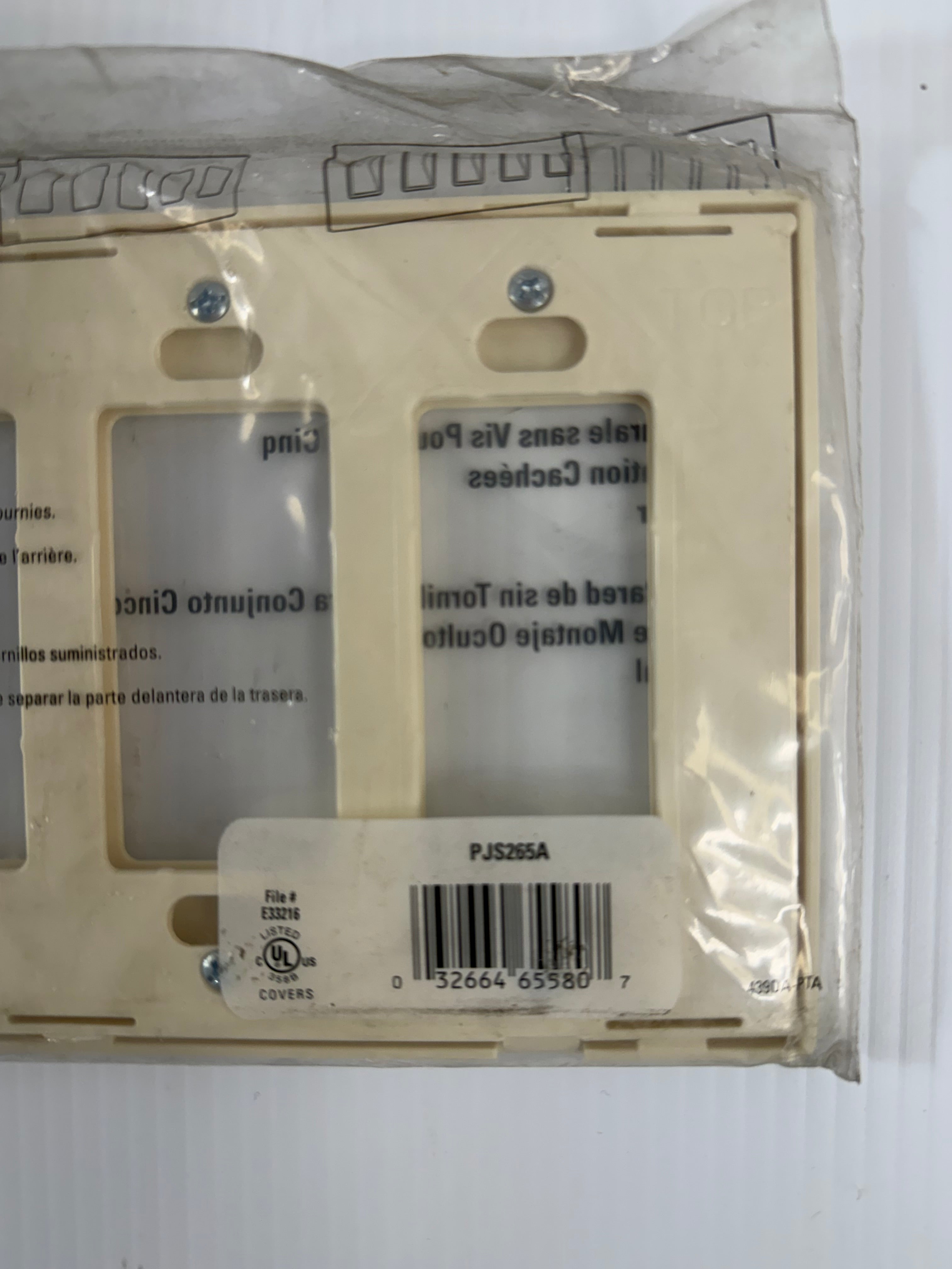 Cooper Wiring 5-Gang Screwless Wallplate PJS265A Lot of 2