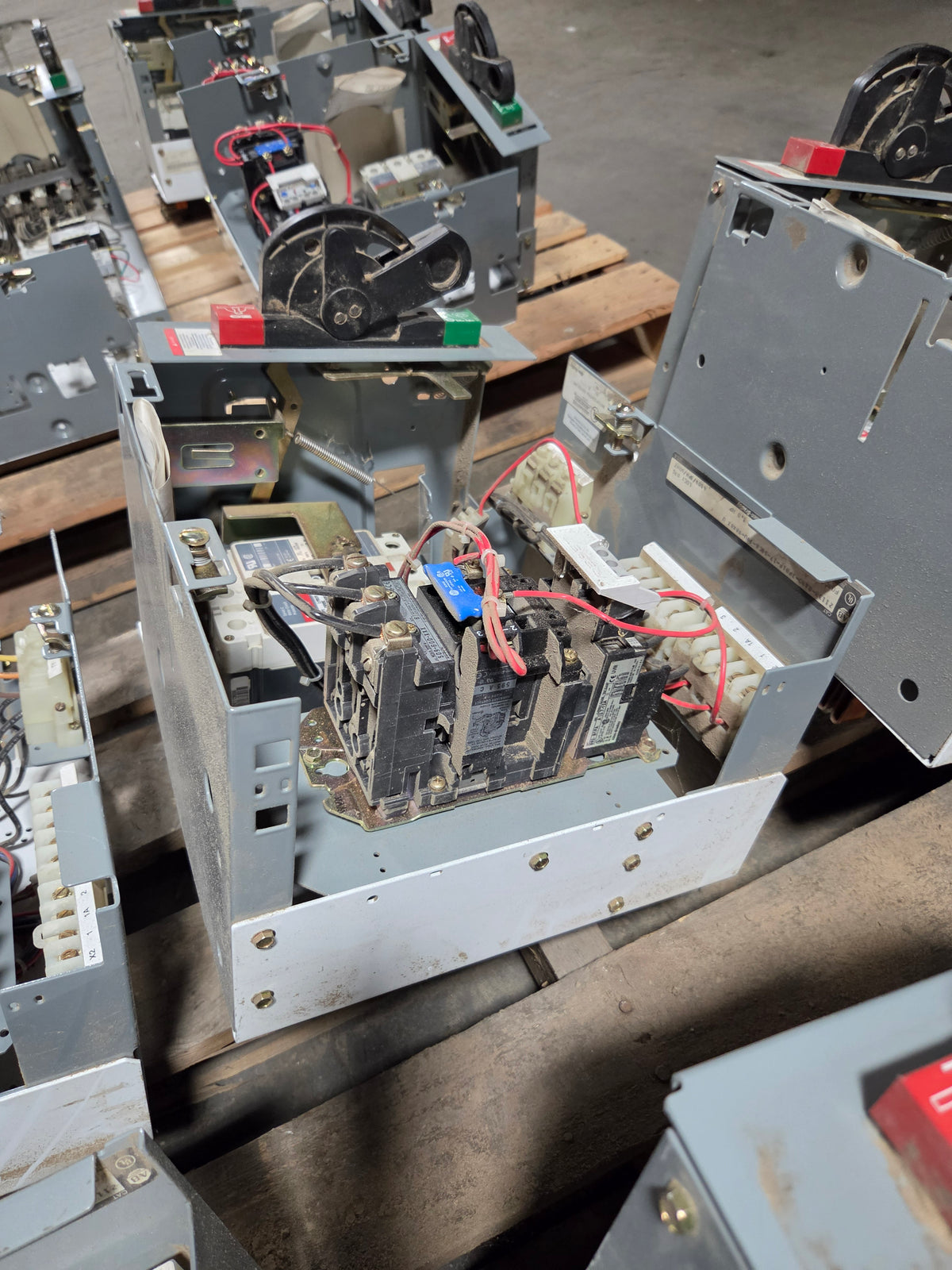 Allen-Bradley 2113B MCC Bucket Size 1 FVNR 3.0HP 3PH 480V 15A Breaker - No Door