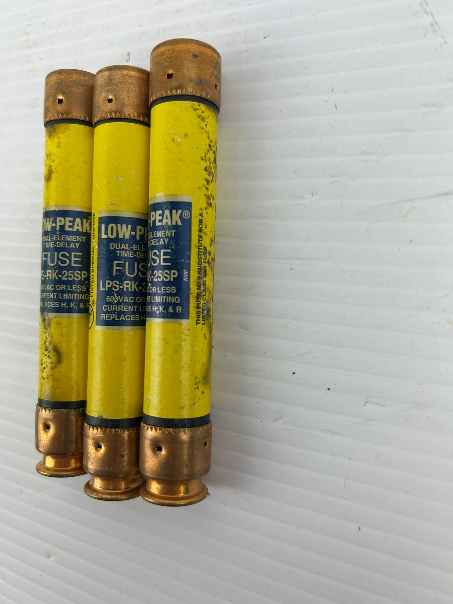 Bussmann LPS-RK-25SP Low Peak Dual Element Time Delay Fuse 25A 600VAC - Lot of 3