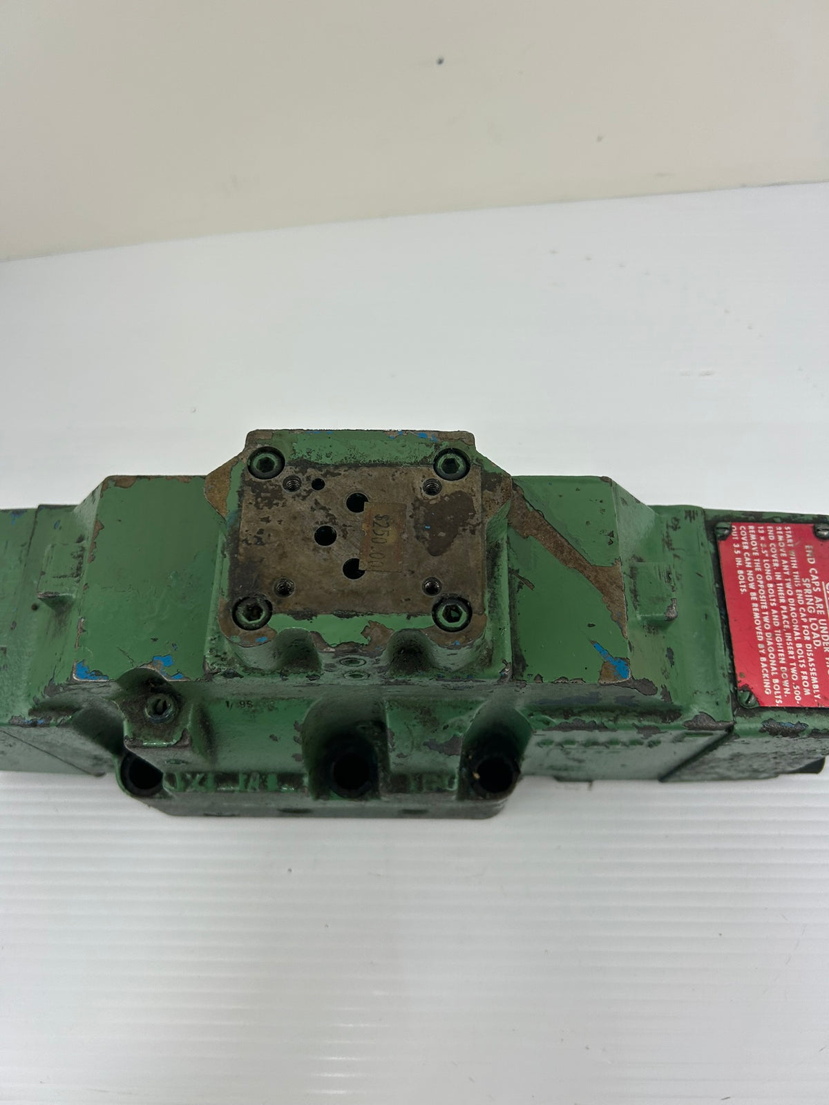 Vickers DG4V 3 2A W E 10 Directional Valve