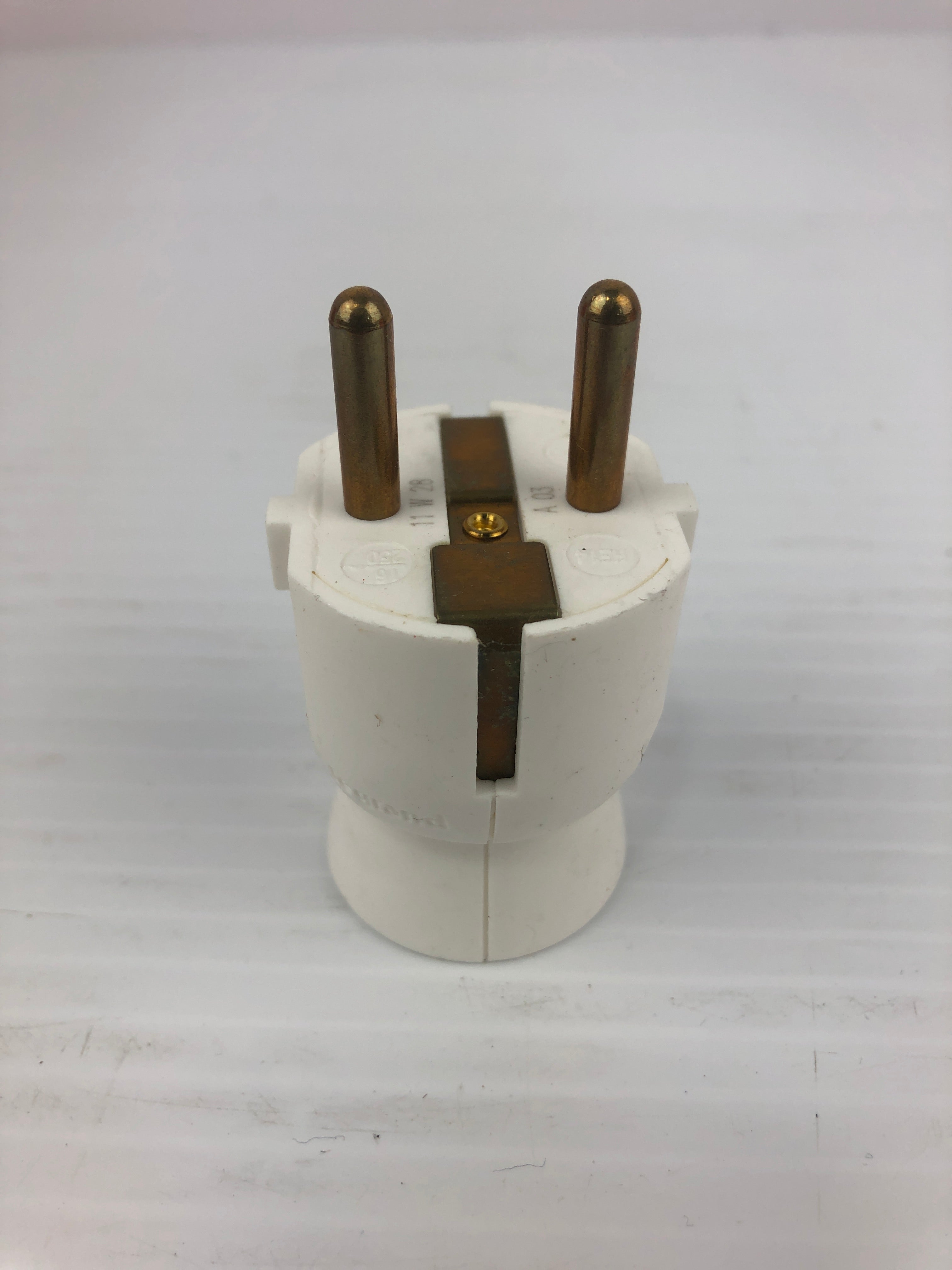 Legrand 503 15 Male White Plug BP 30076 - Box of 20