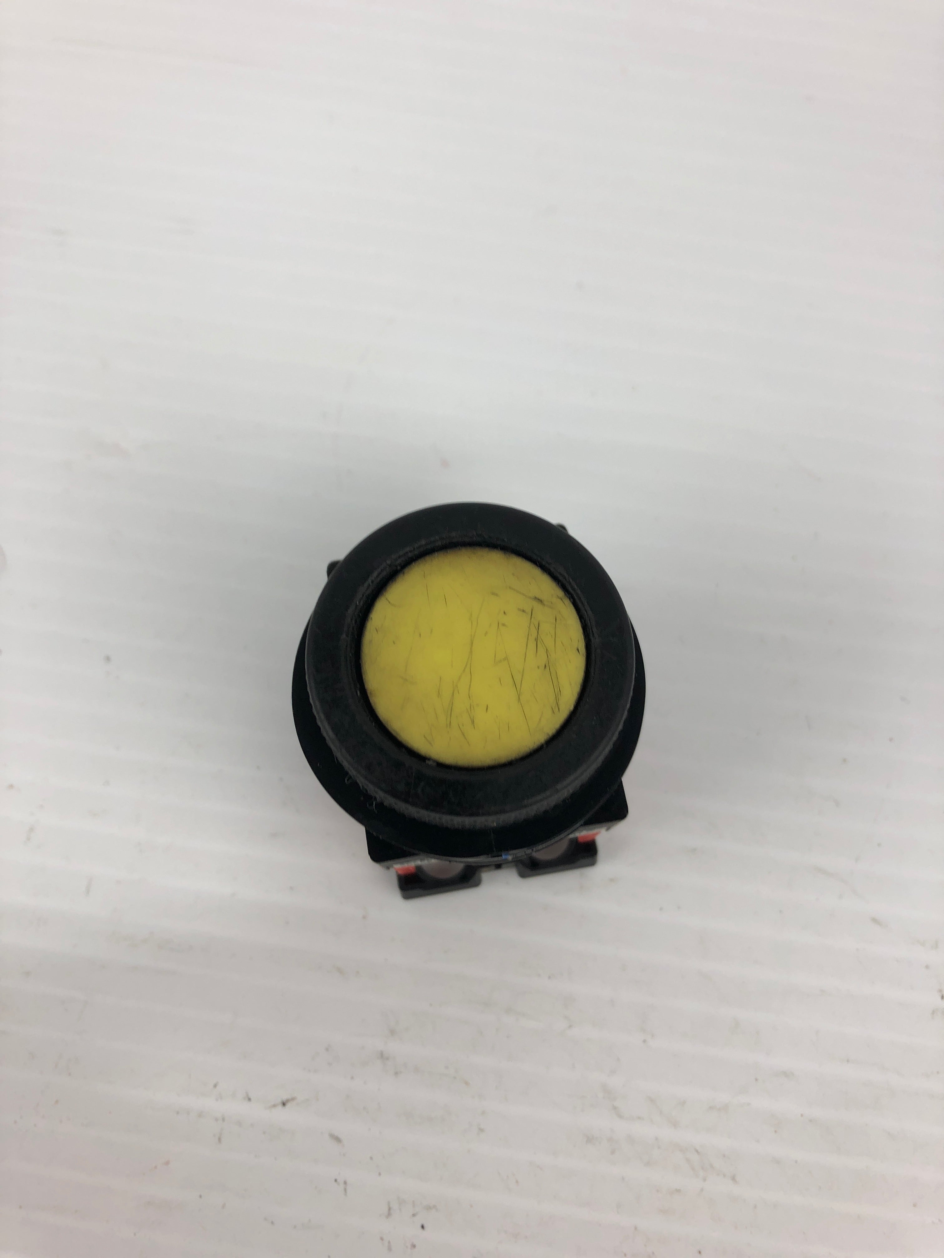 Fuji Electric AR30F0R Yellow Push Button